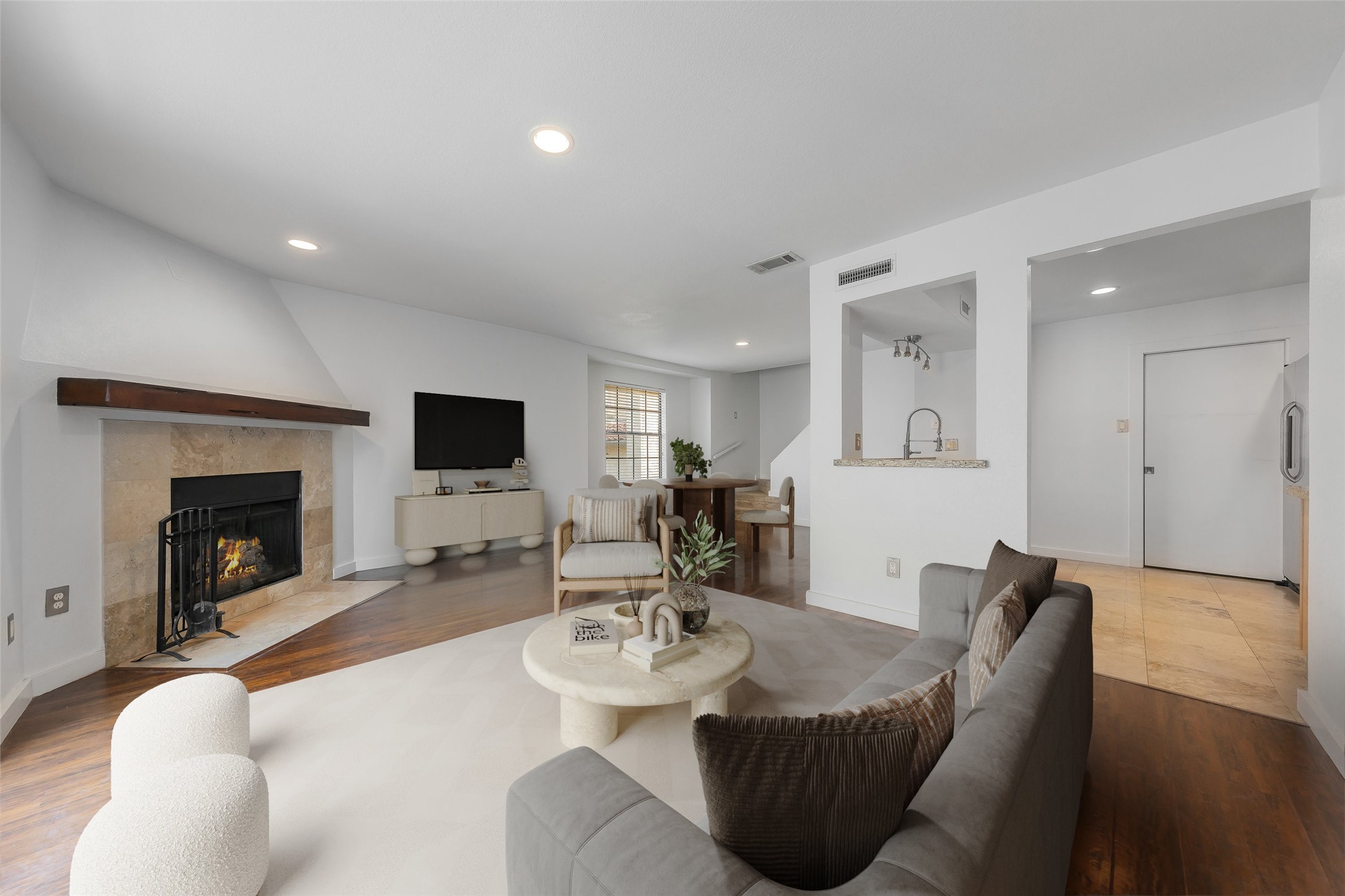 4777 Cedar Springs Road 6F