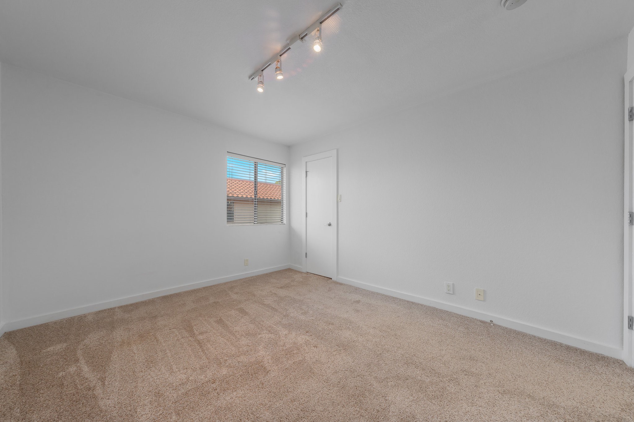 4777 Cedar Springs Road 6F