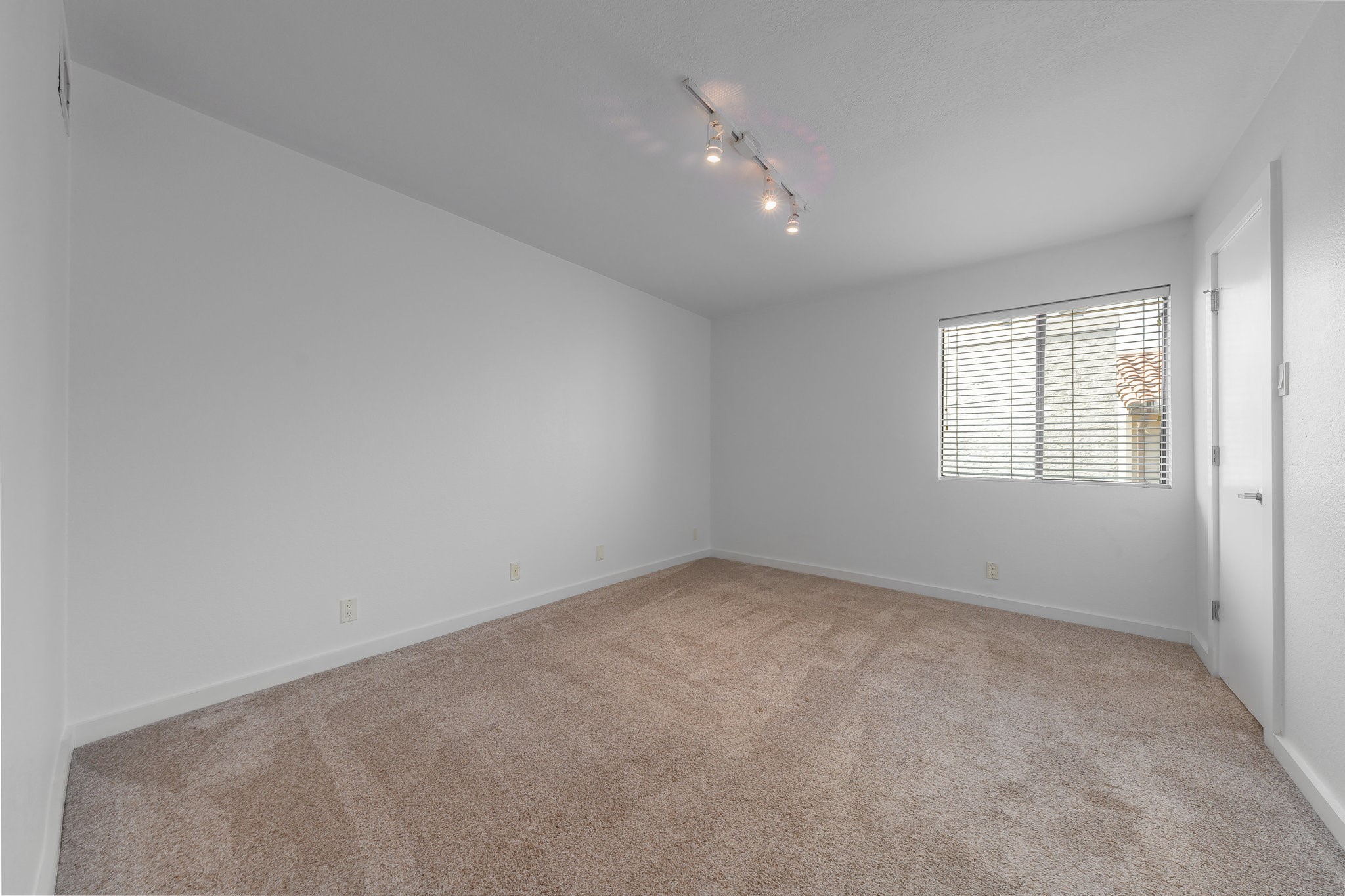 4777 Cedar Springs Road 6F