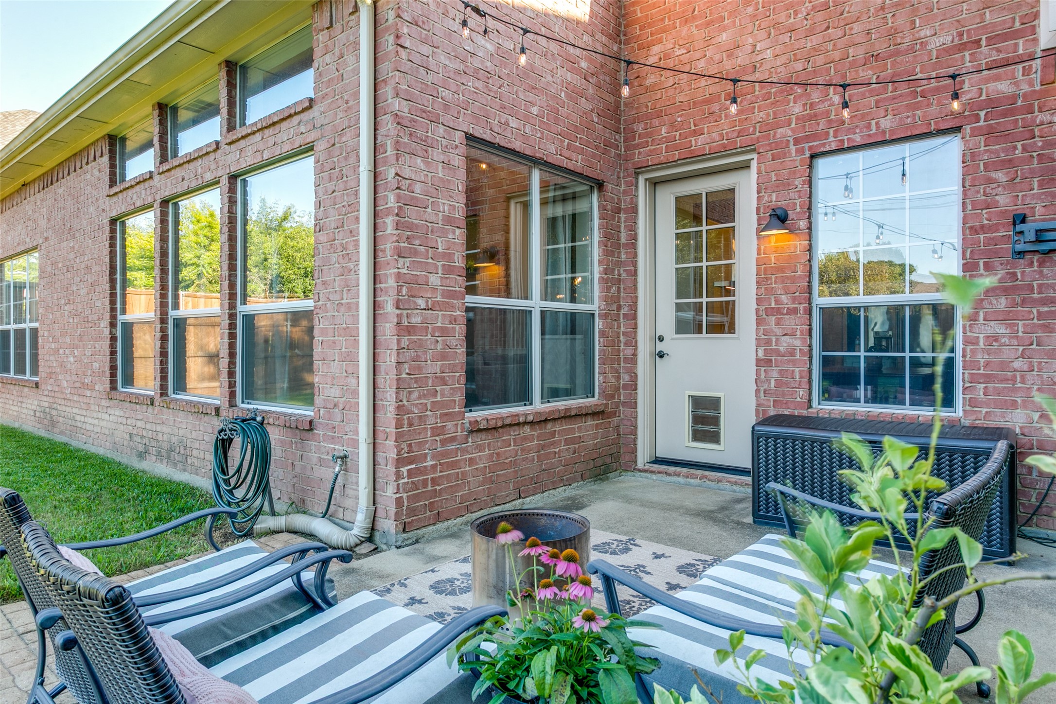 2209 Bayou Court