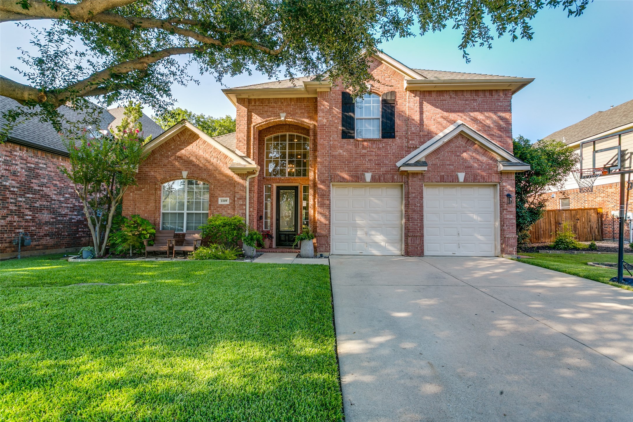 2209 Bayou Court