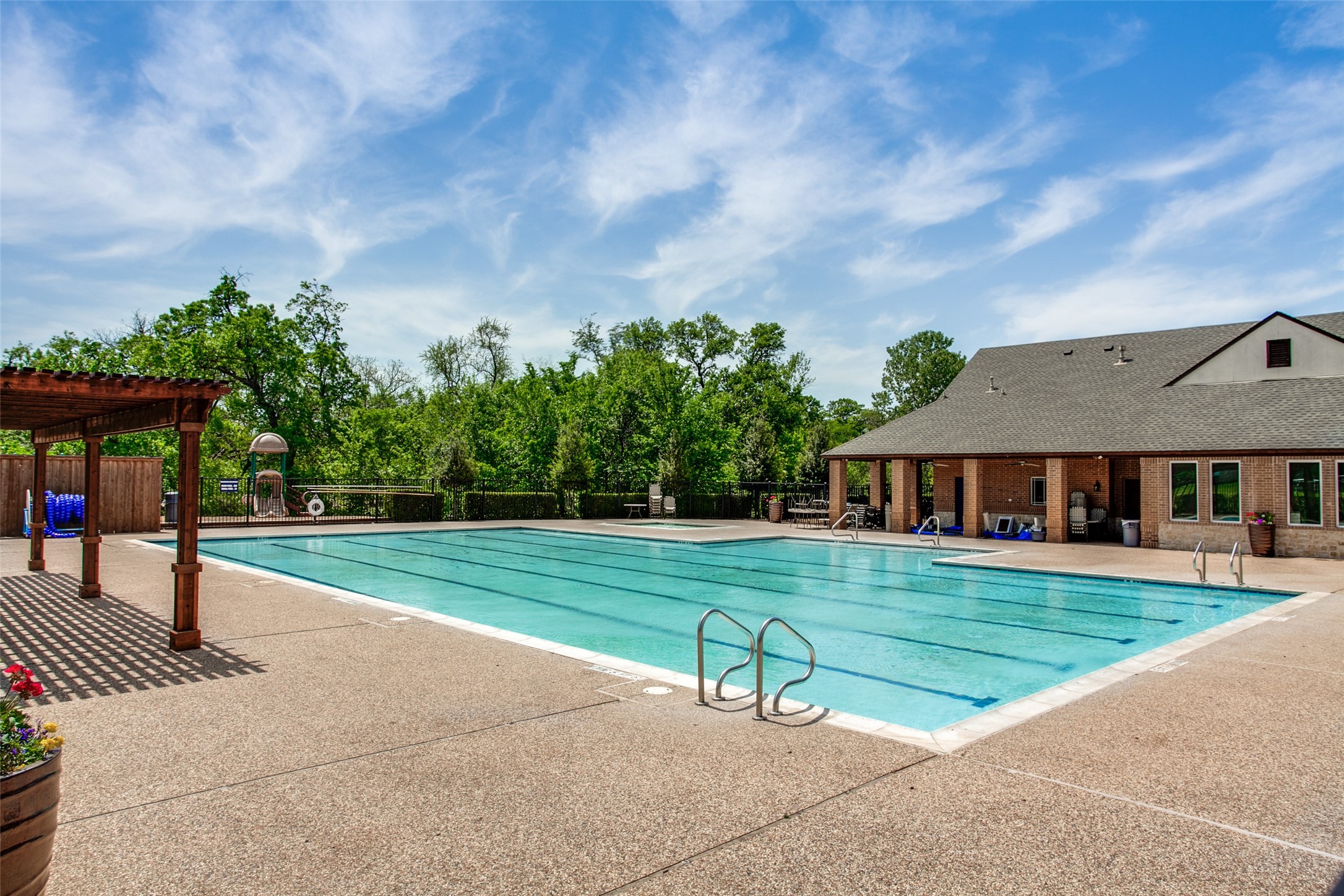 2209 Bayou Court