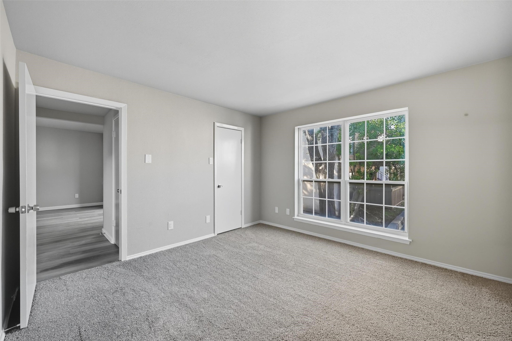 8110 Skillman Street 1027