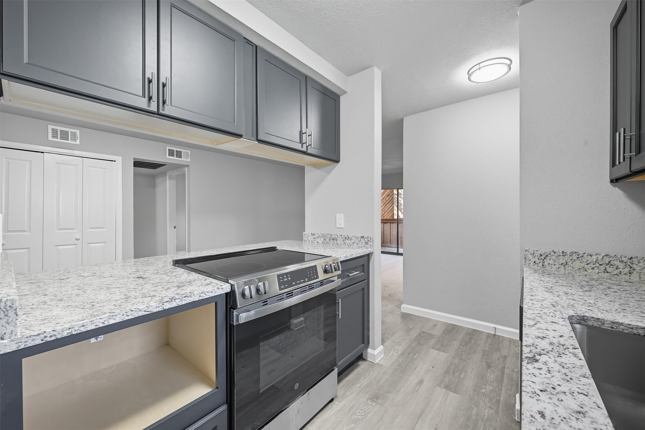 8110 Skillman Street 1027