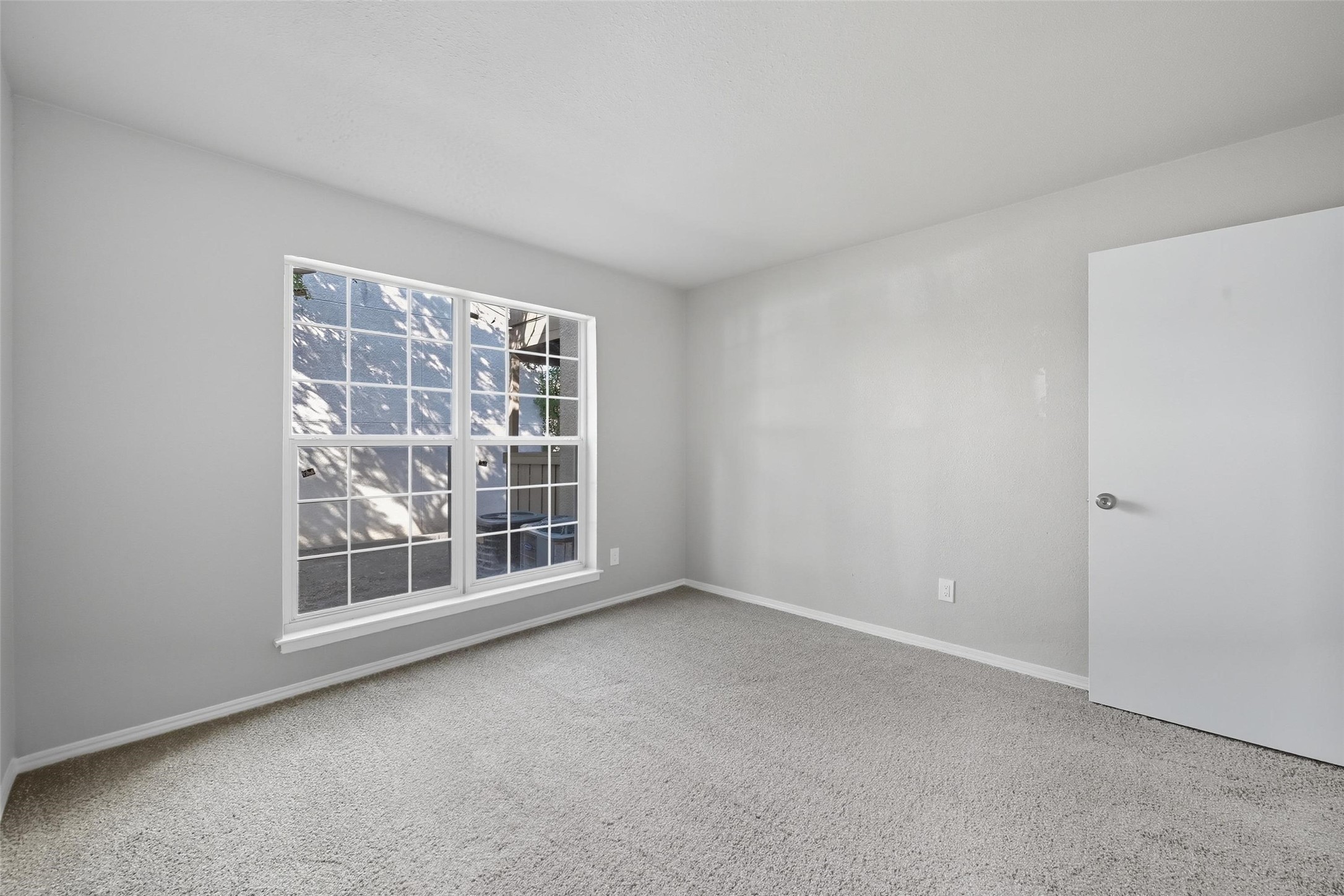 8110 Skillman Street 1027