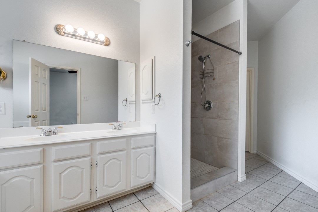 1073 Arbor View Place