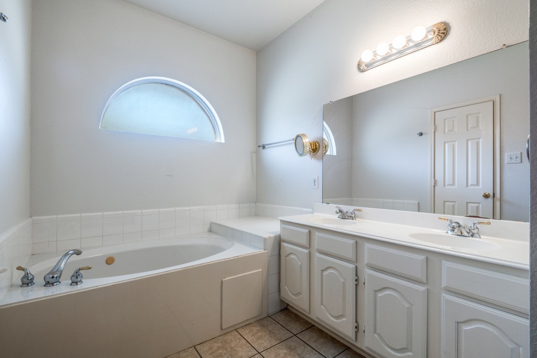 1073 Arbor View Place