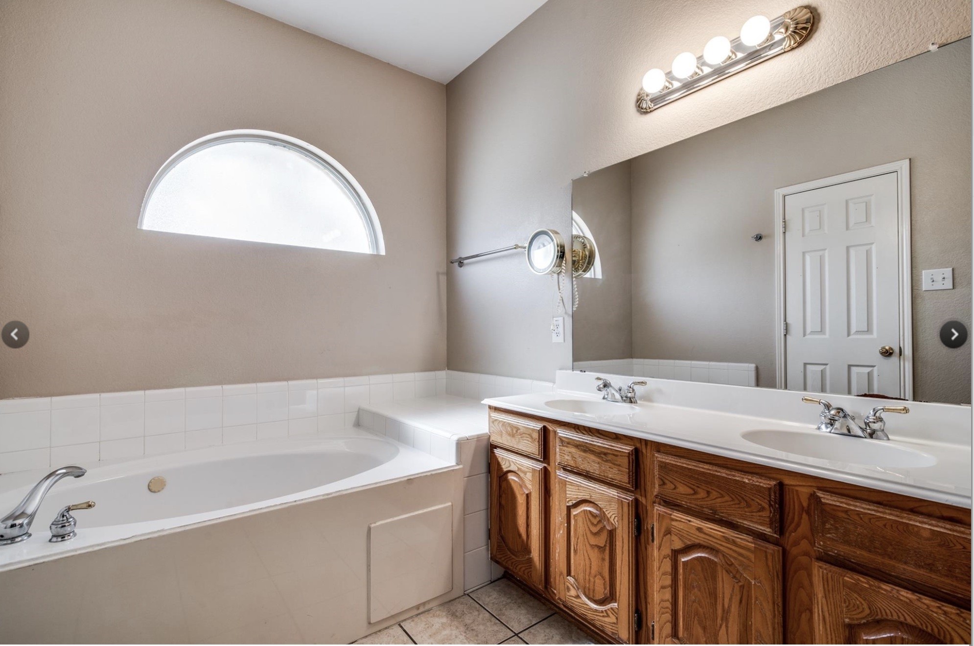 1073 Arbor View Place