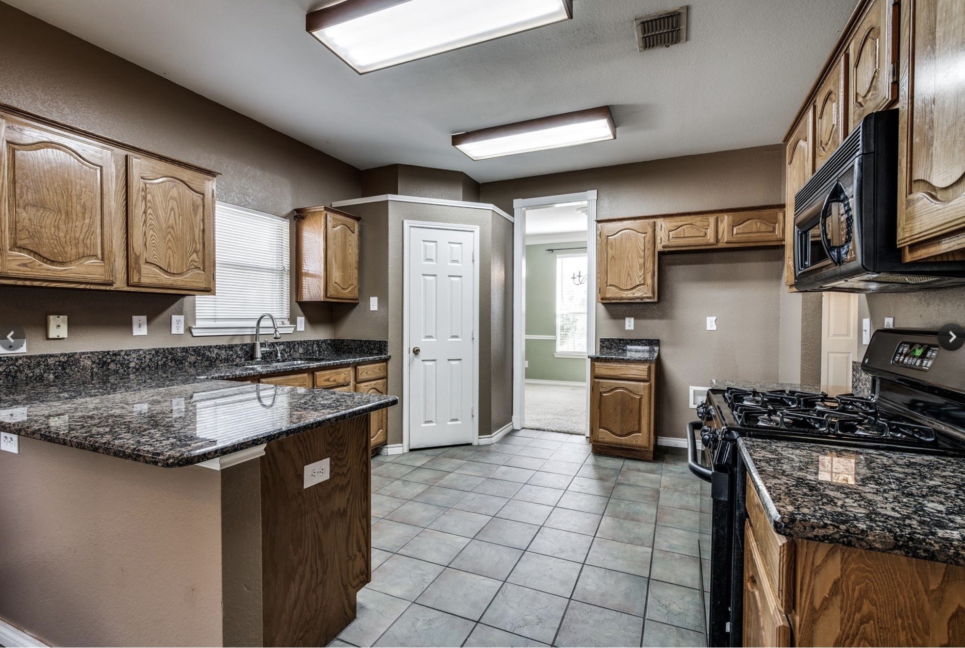 1073 Arbor View Place