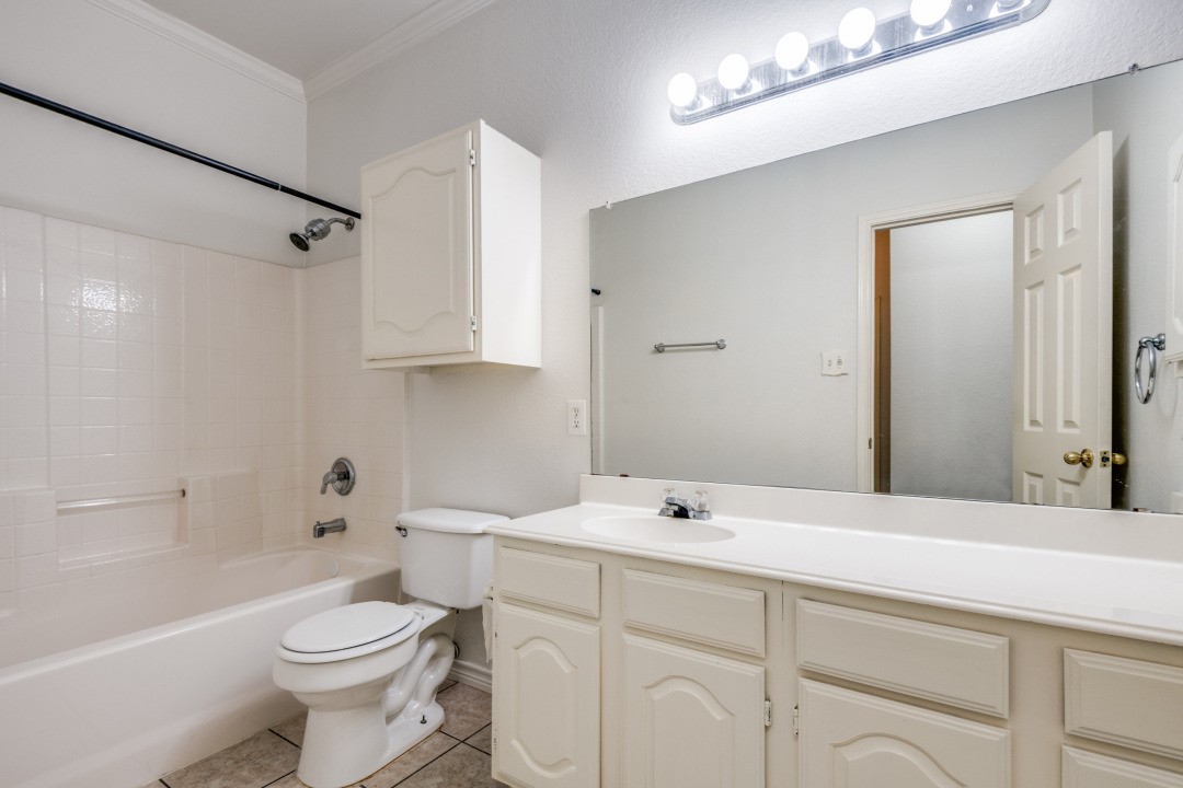 1073 Arbor View Place