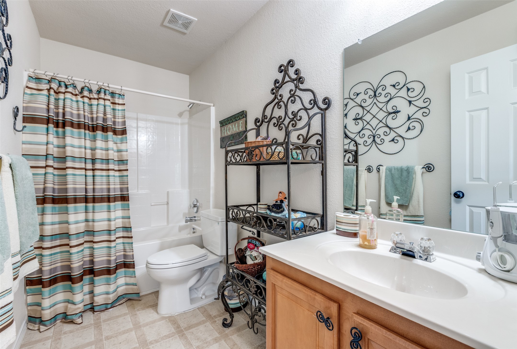 1933 Bradford Pear Square