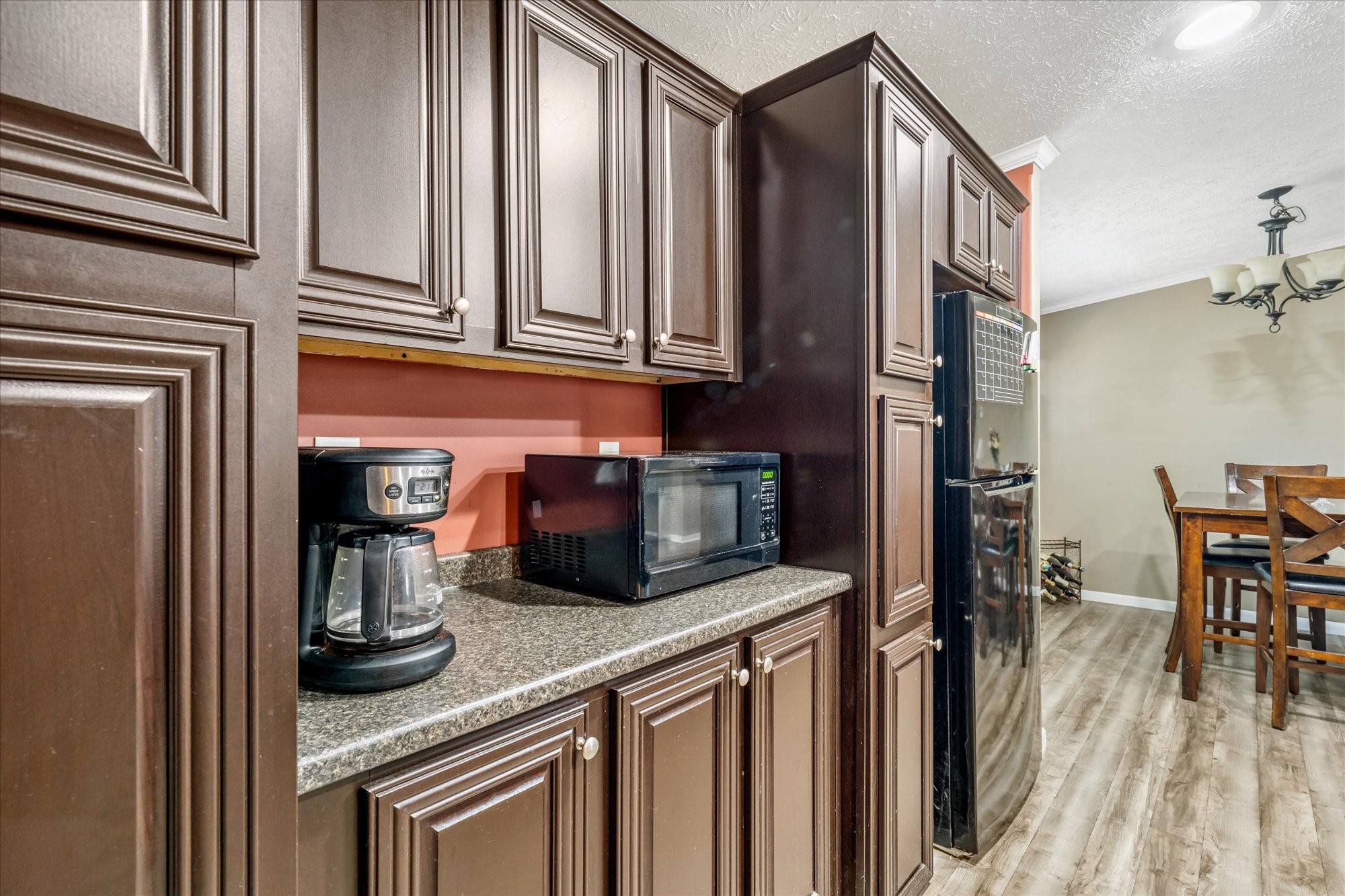 13902 E Travis Lane