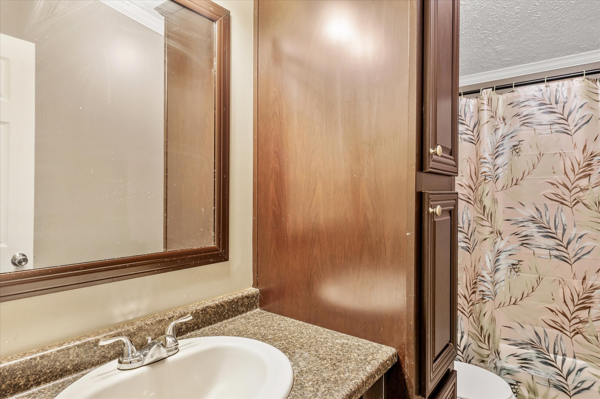 13902 E Travis Lane