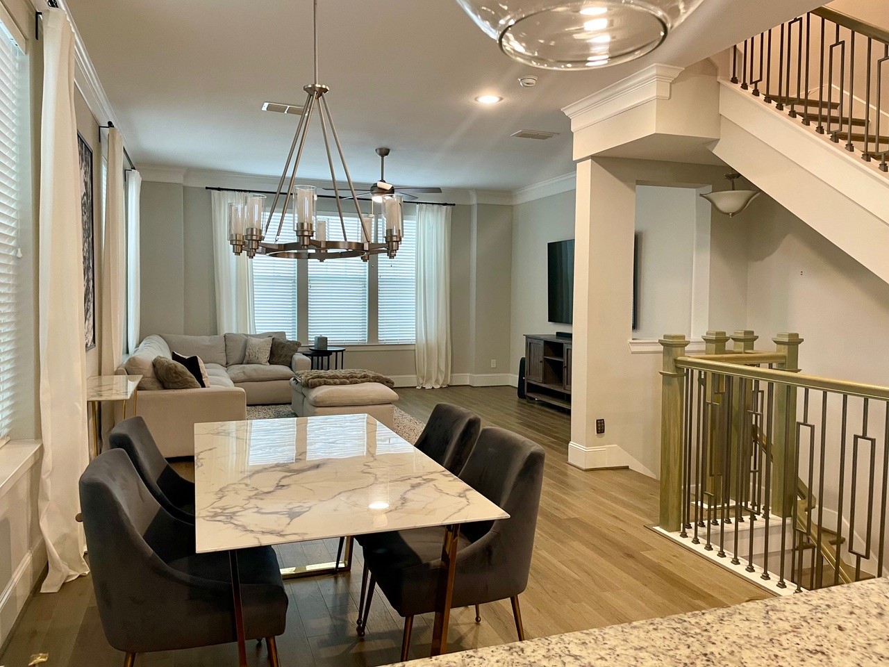 6755 Highclere Manor Lane