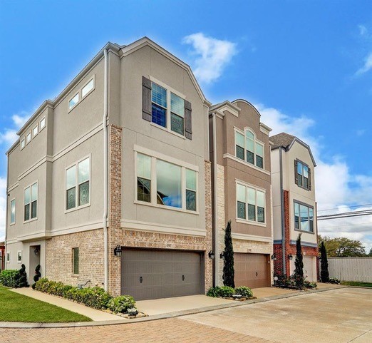 6755 Highclere Manor Lane