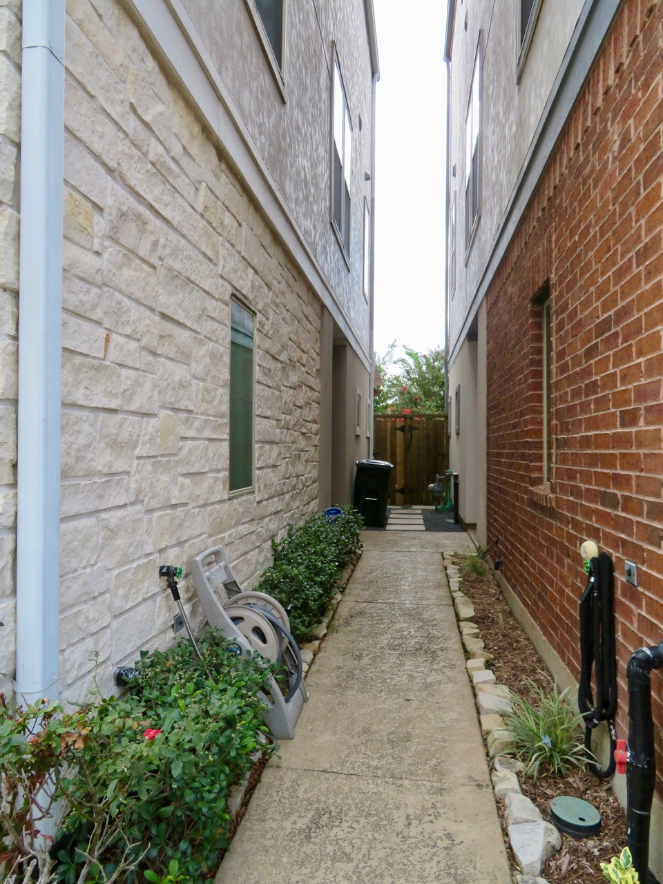 6755 Highclere Manor Lane