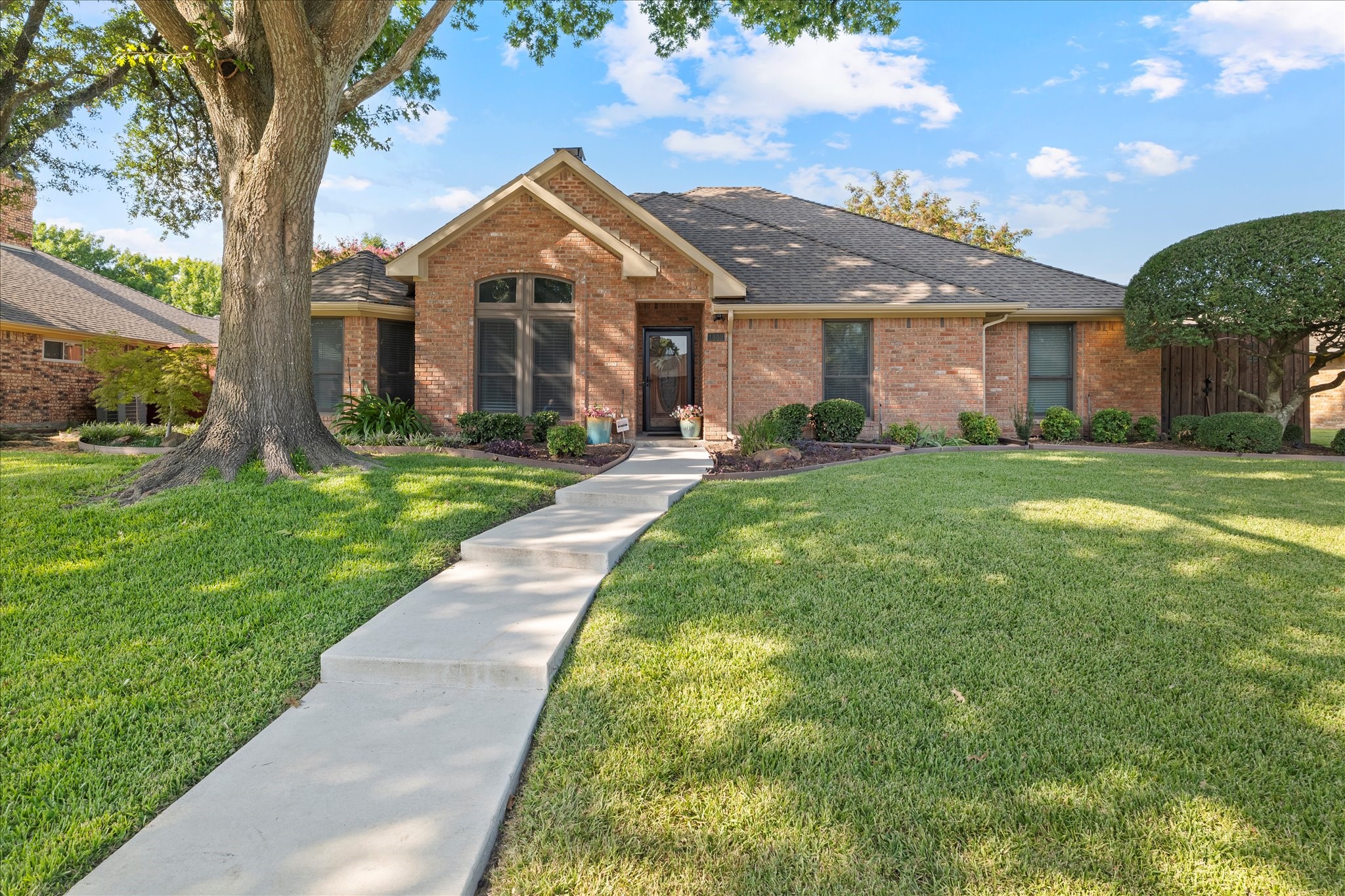 1205 O Shannon Lane