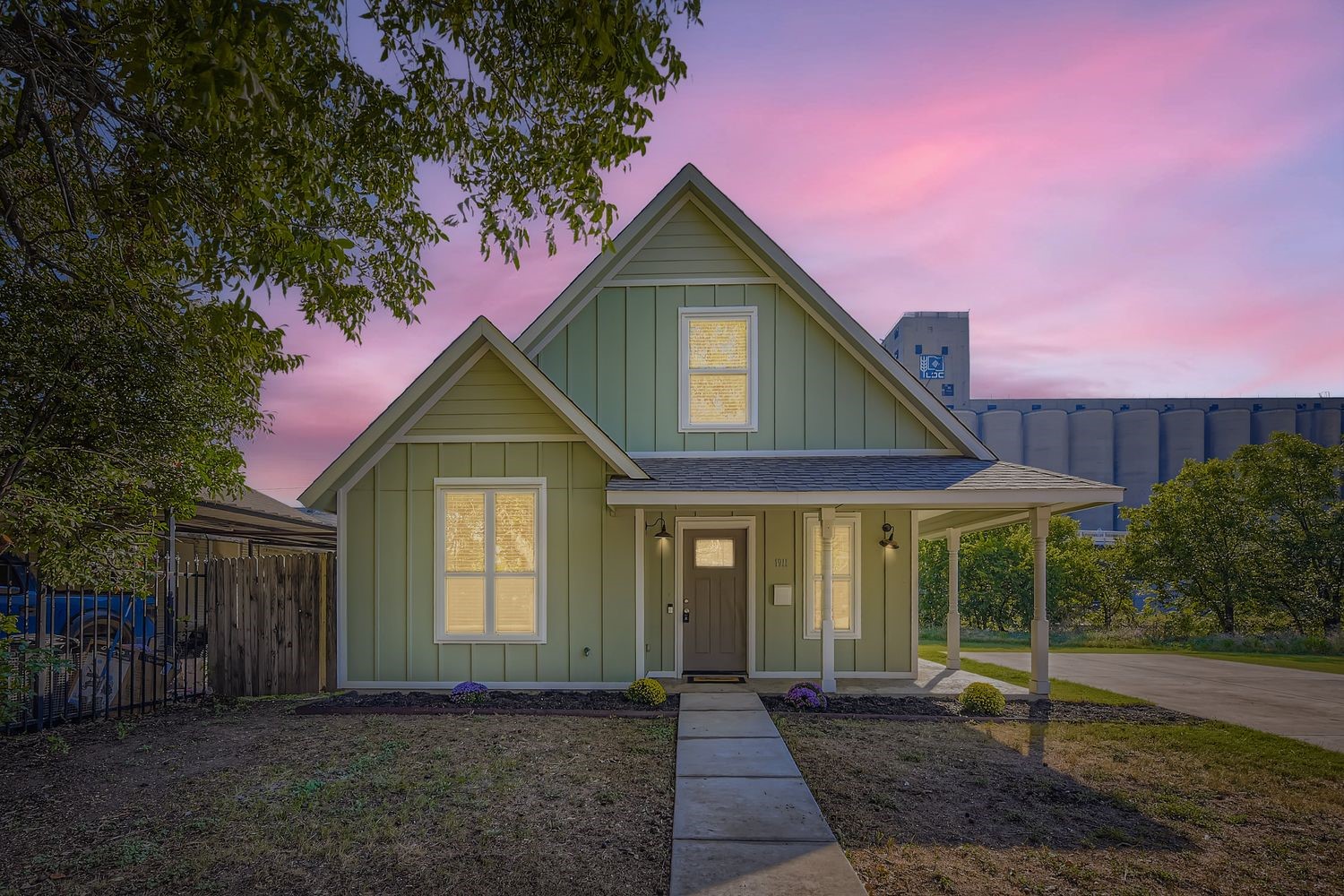 1911 Galveston Avenue