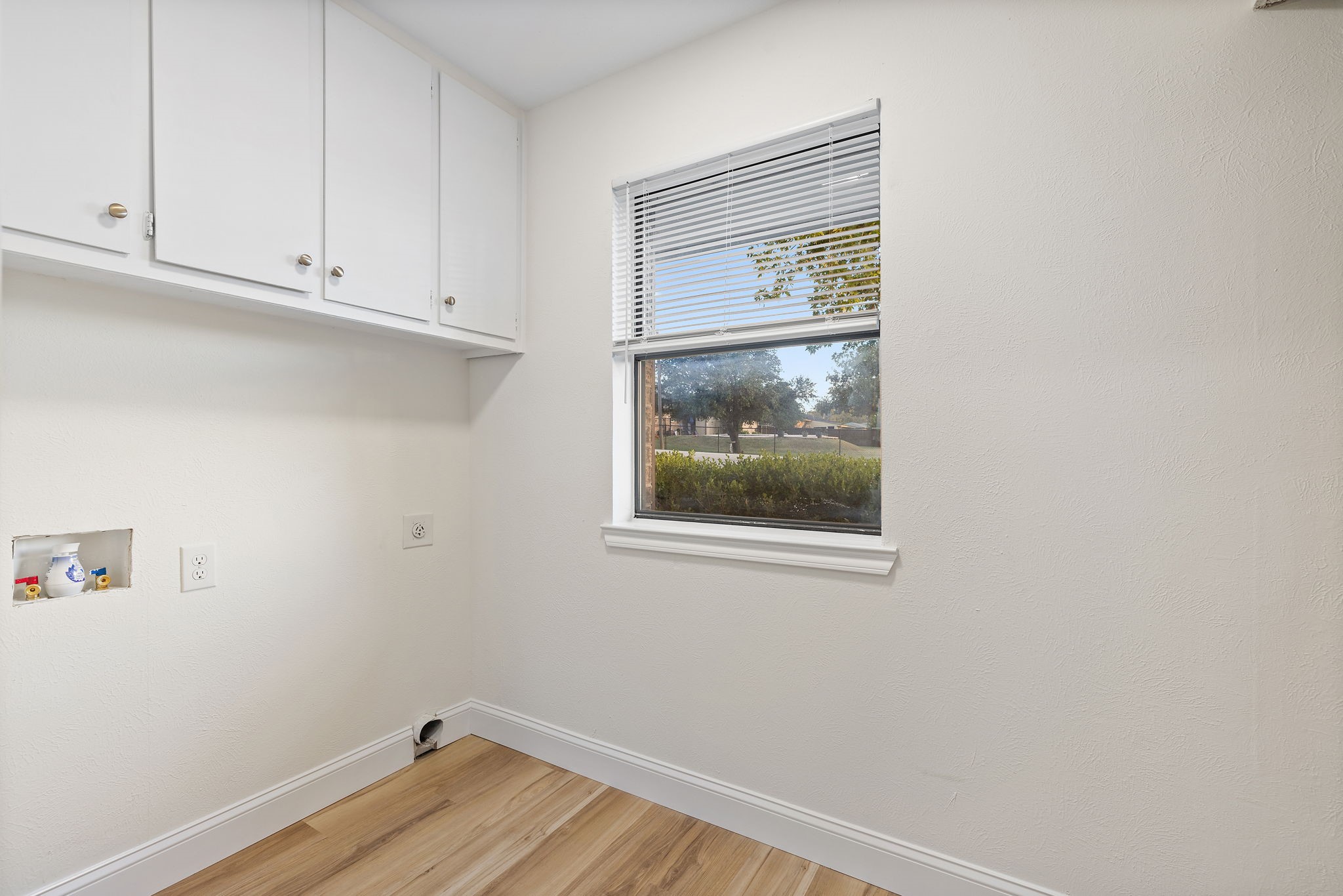 403 E 8th Street