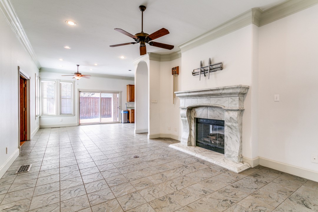 1513 Canyon Oaks Drive