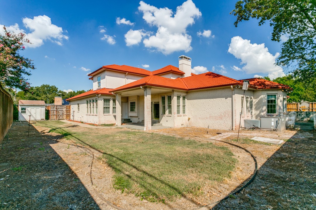 1513 Canyon Oaks Drive