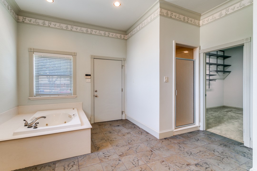 1513 Canyon Oaks Drive