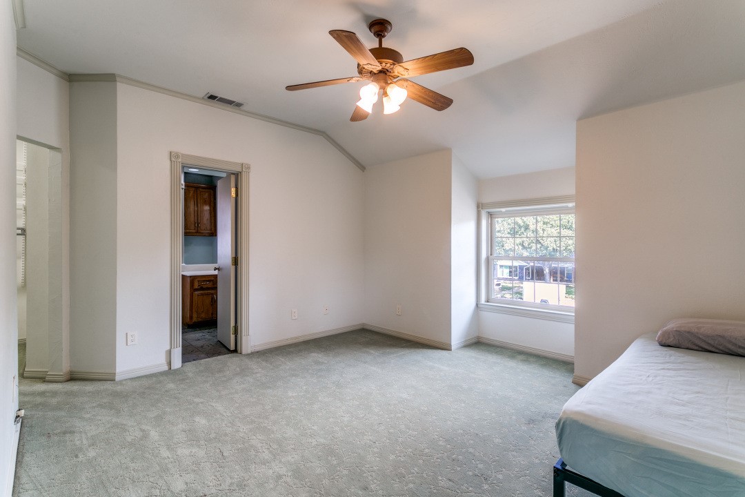 1513 Canyon Oaks Drive