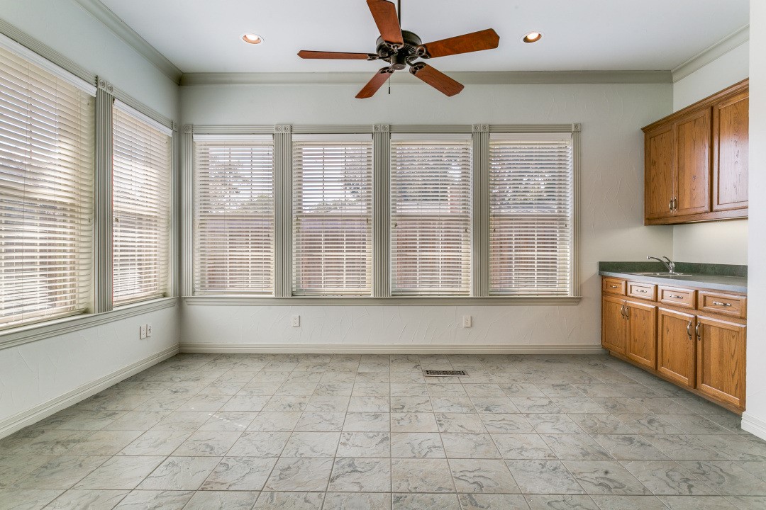 1513 Canyon Oaks Drive