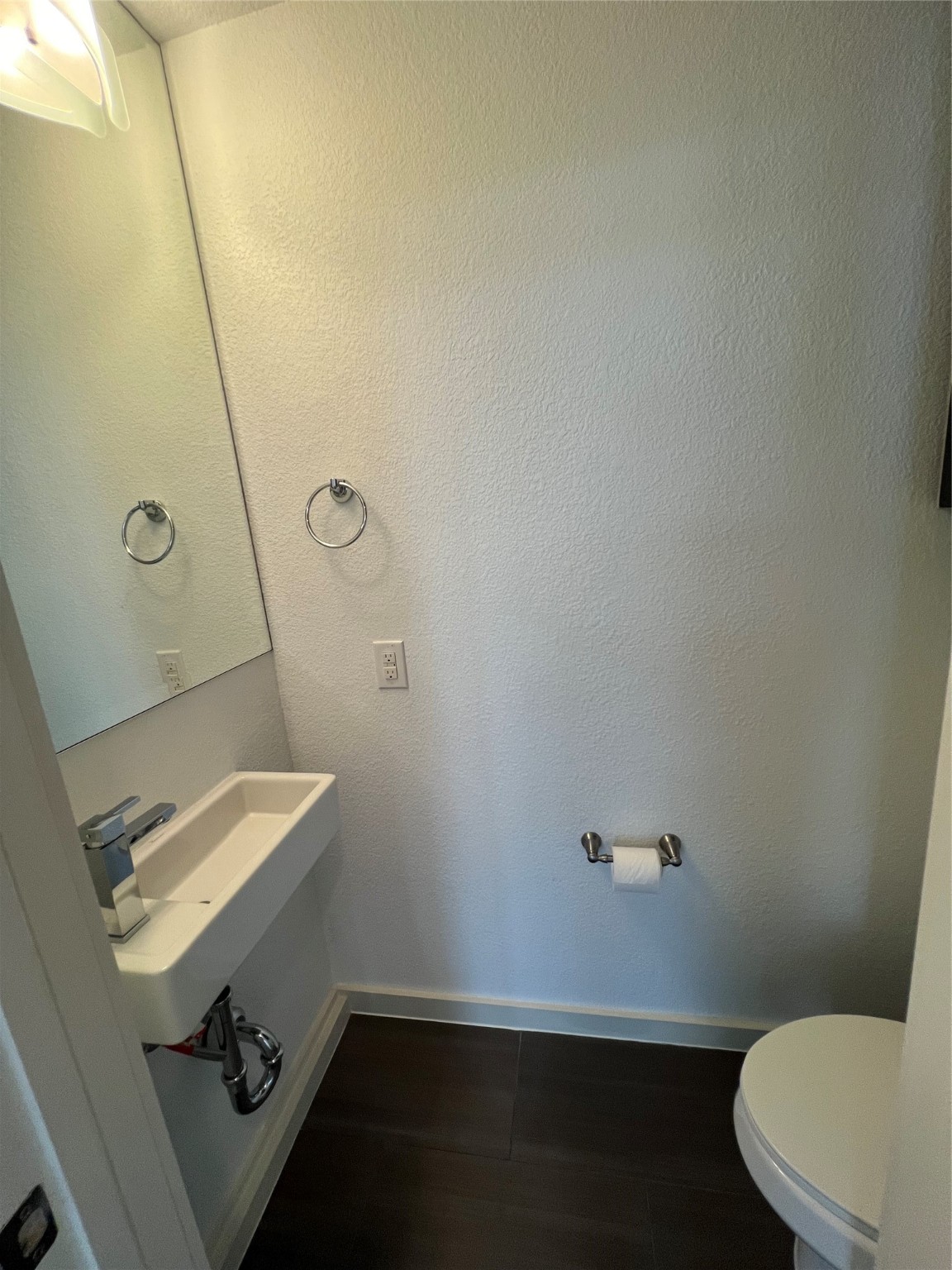 1811 Euclid Avenue 5