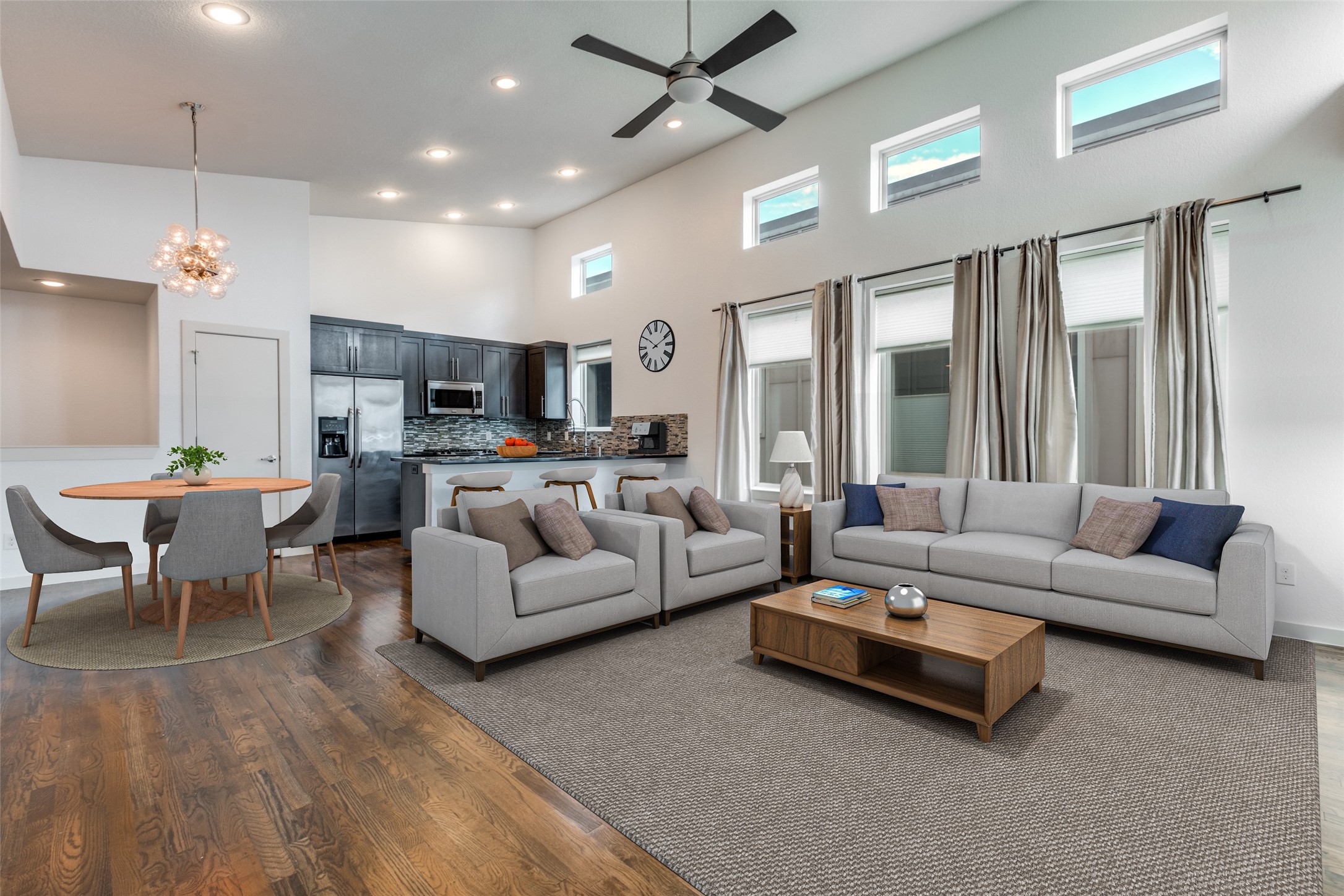 1811 Euclid Avenue 5