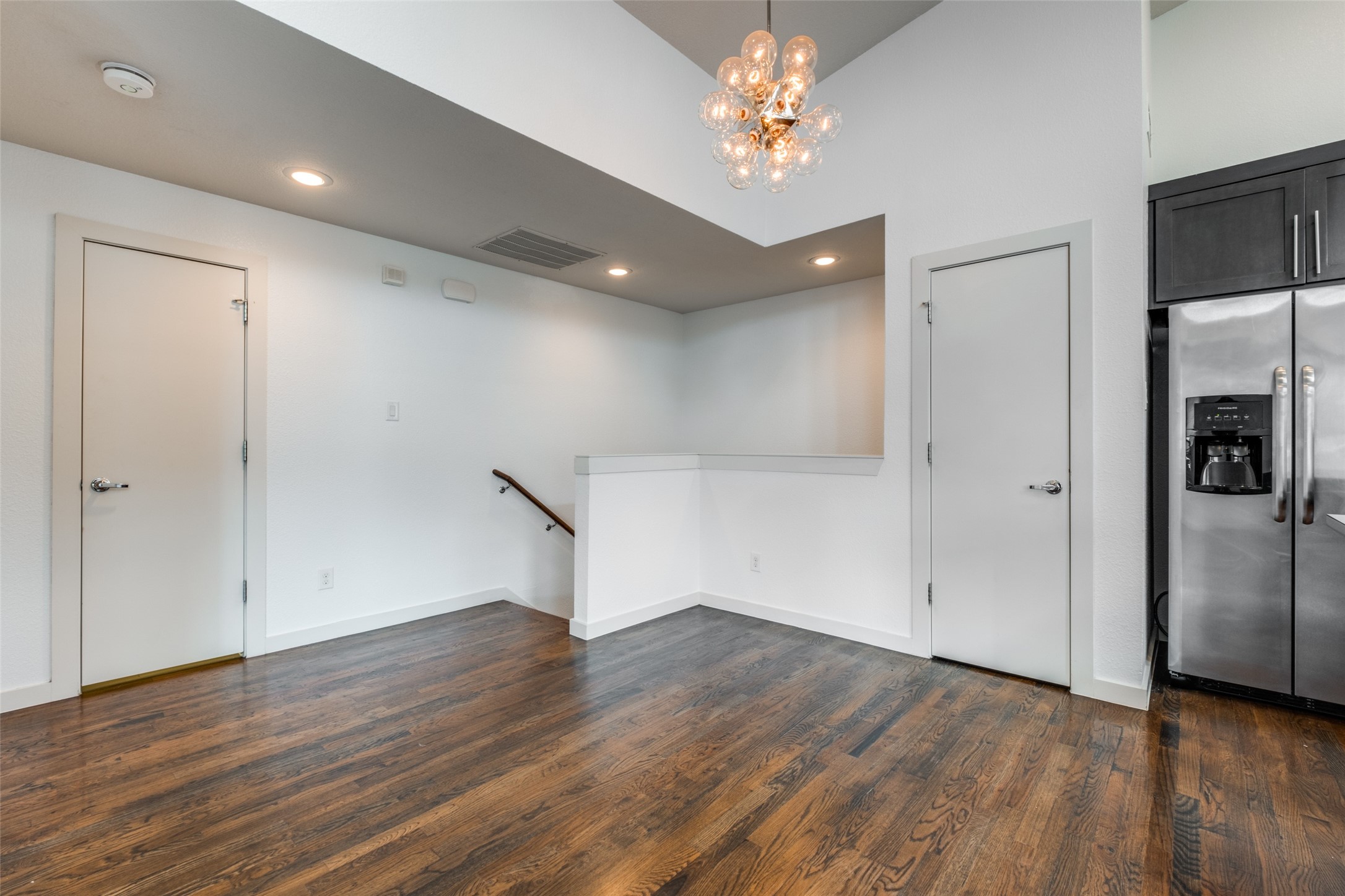 1811 Euclid Avenue 5