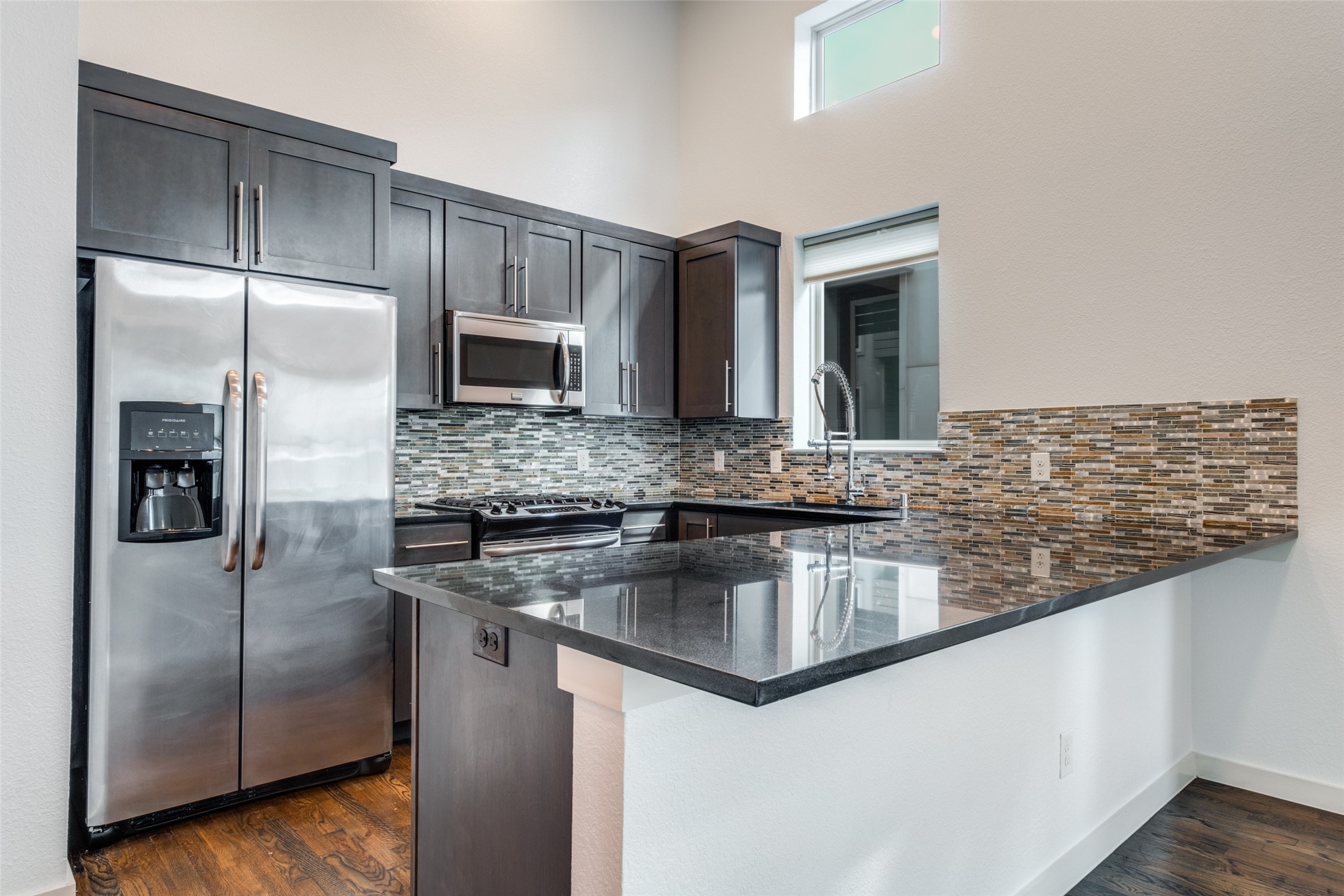 1811 Euclid Avenue 5