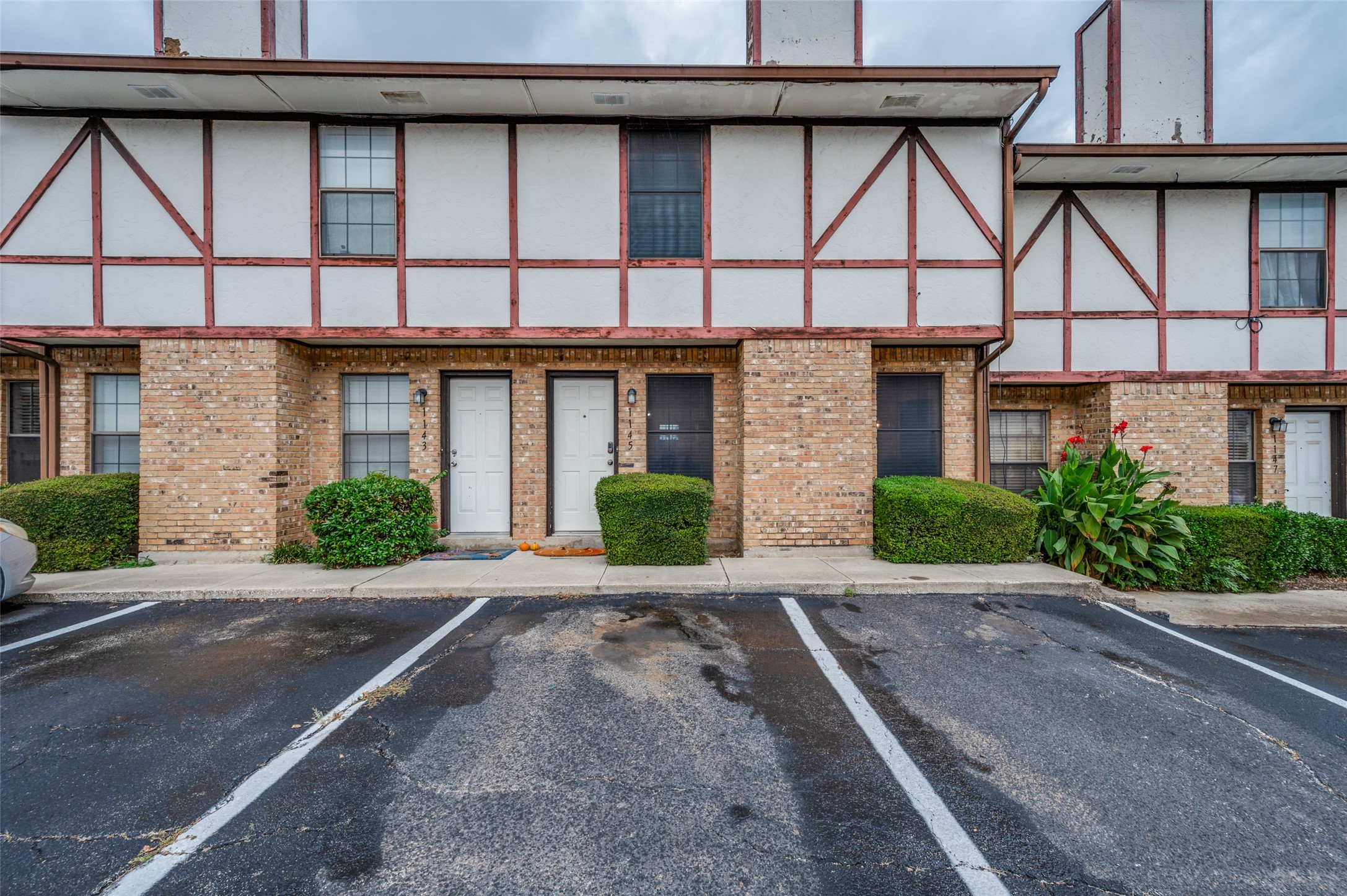 1145 Dallas Drive