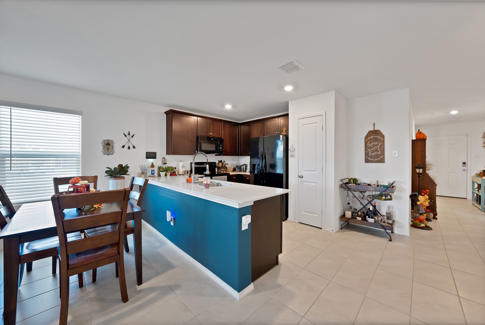 5906 Wedgemere Drive