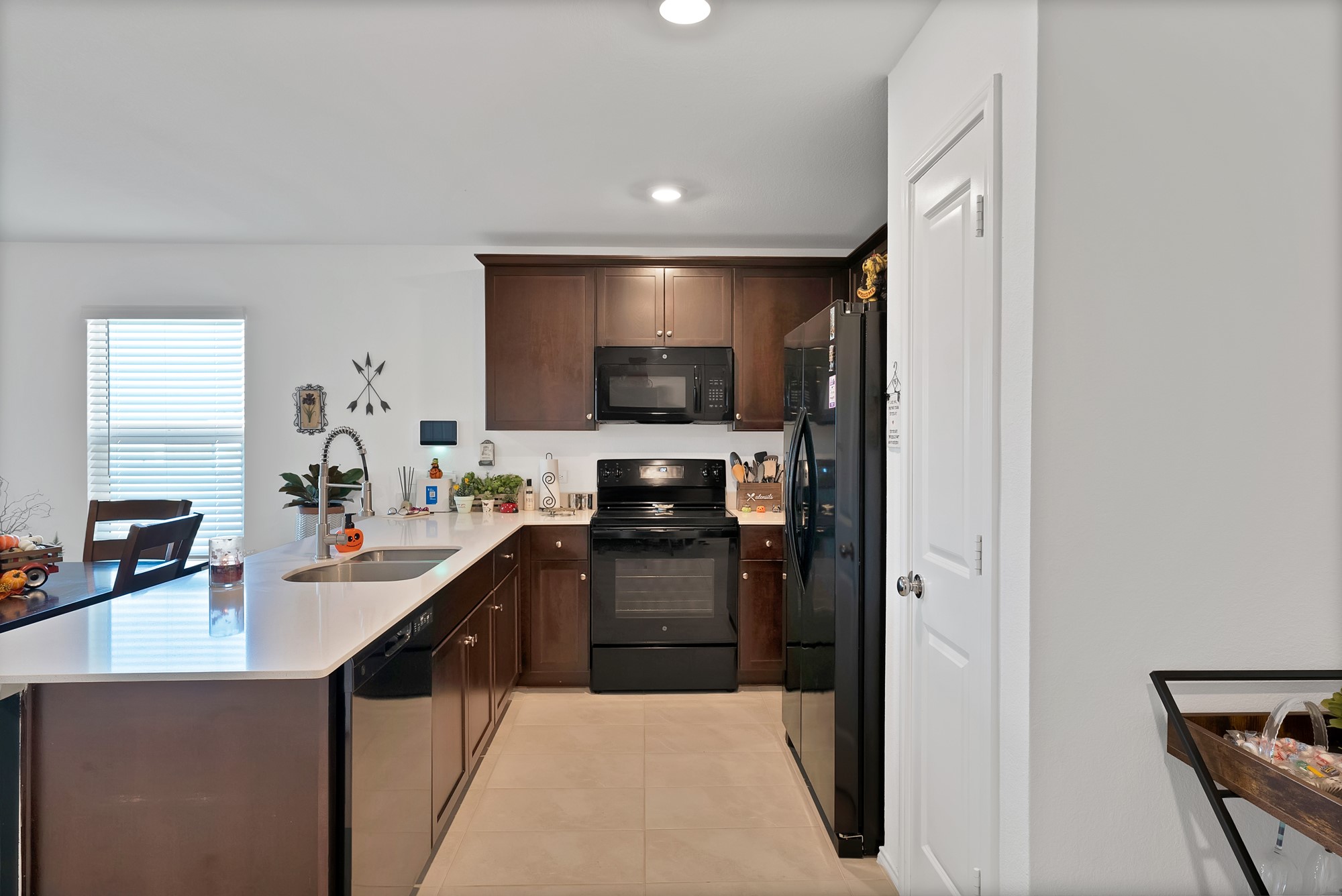 5906 Wedgemere Drive