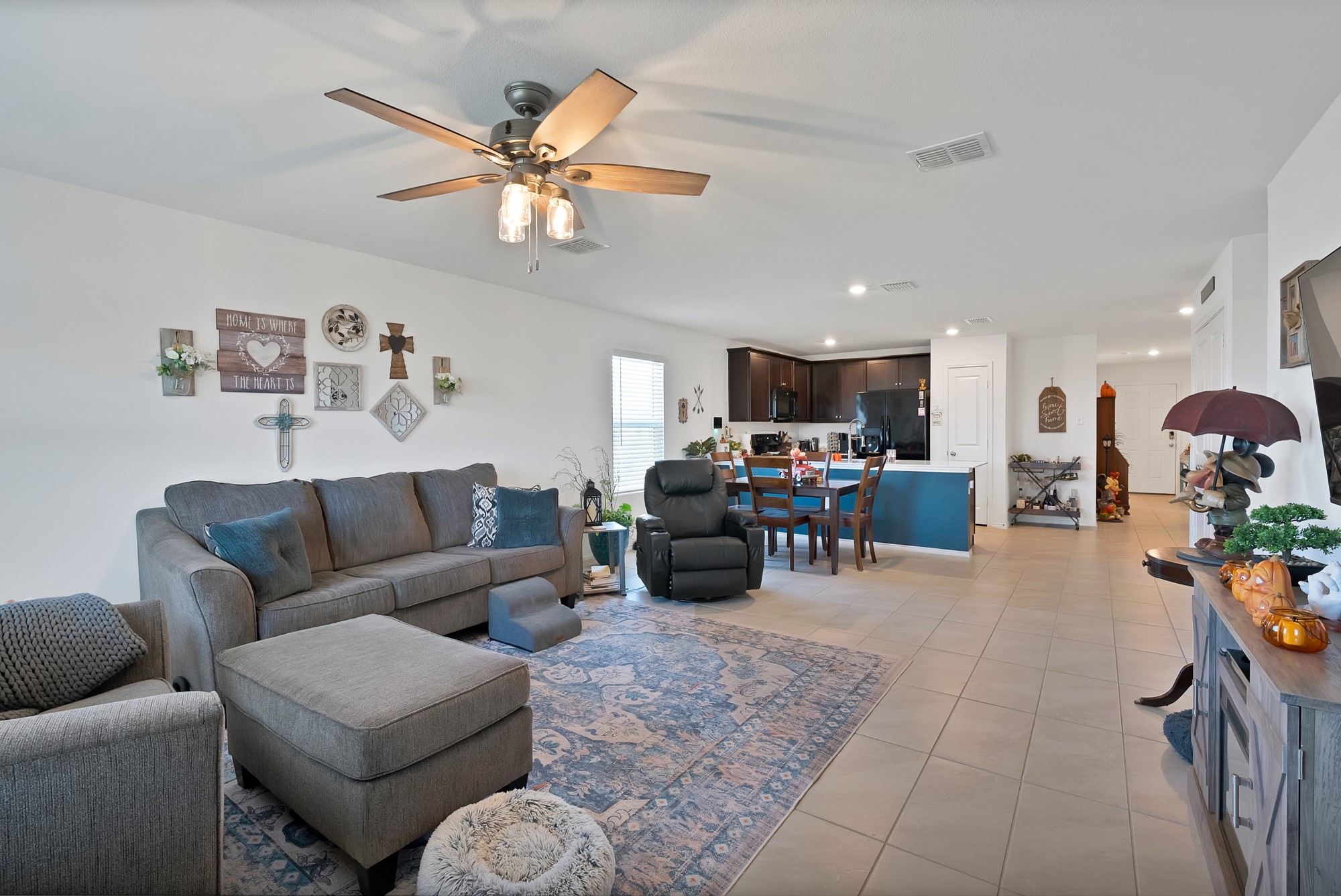 5906 Wedgemere Drive