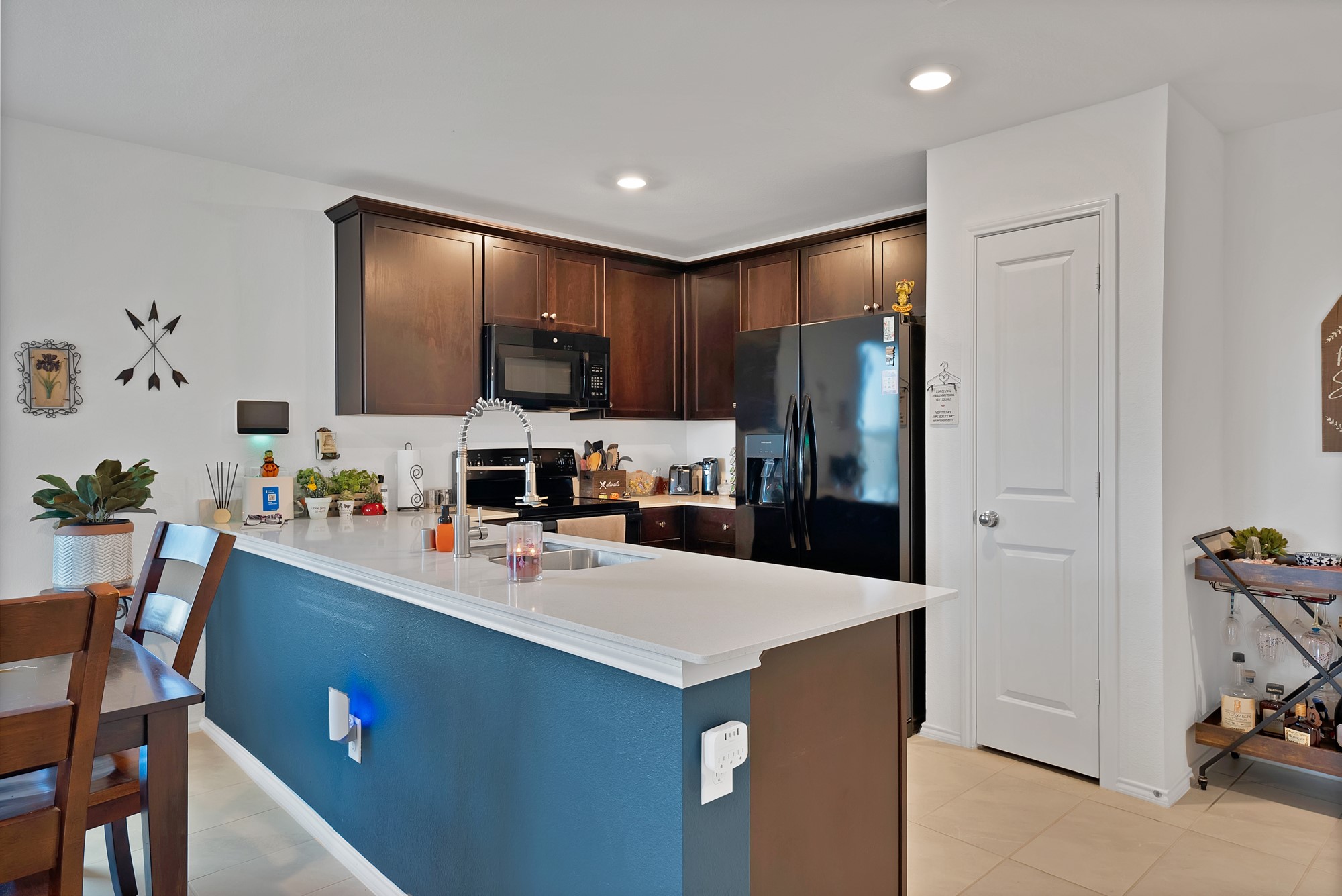 5906 Wedgemere Drive