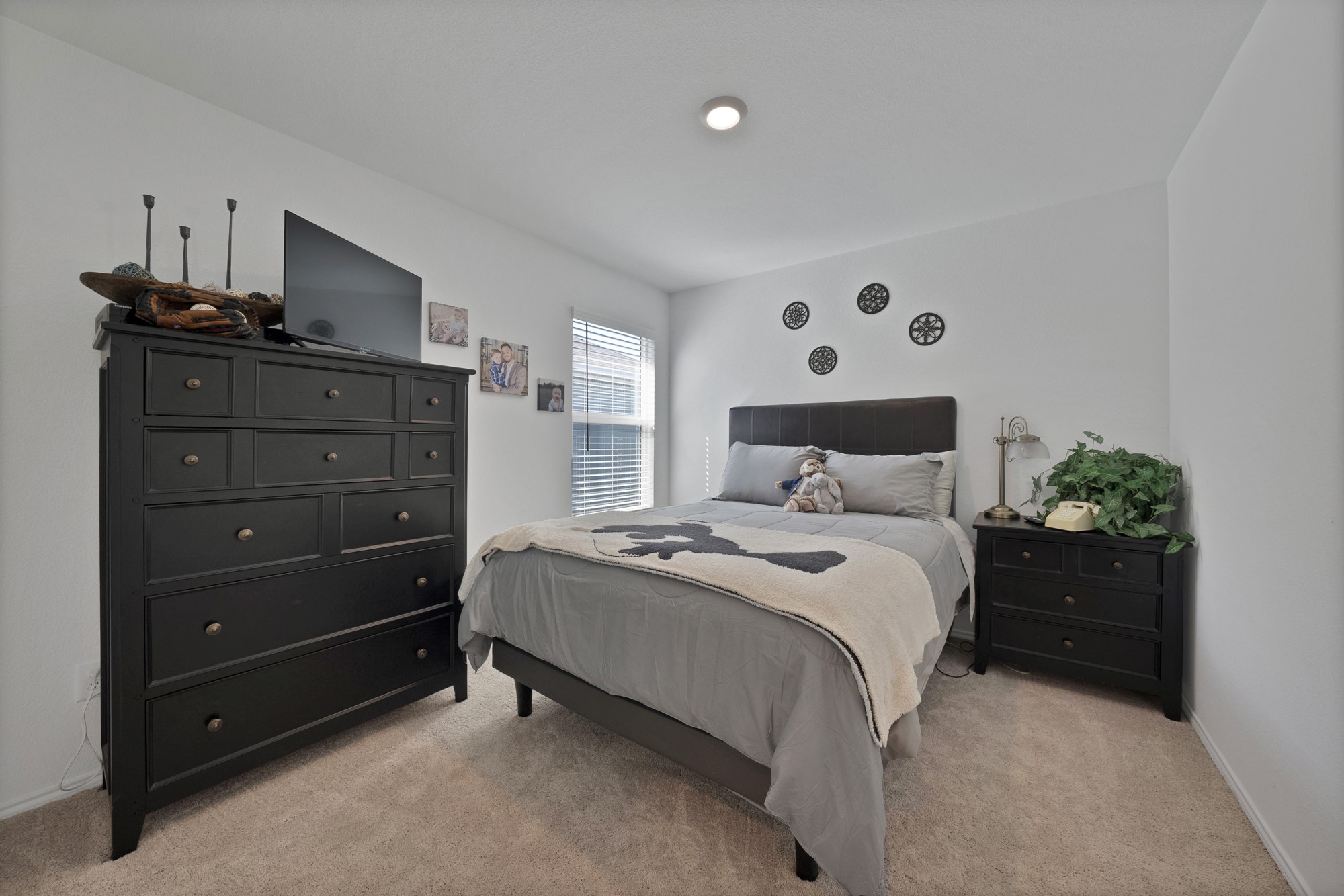 5906 Wedgemere Drive