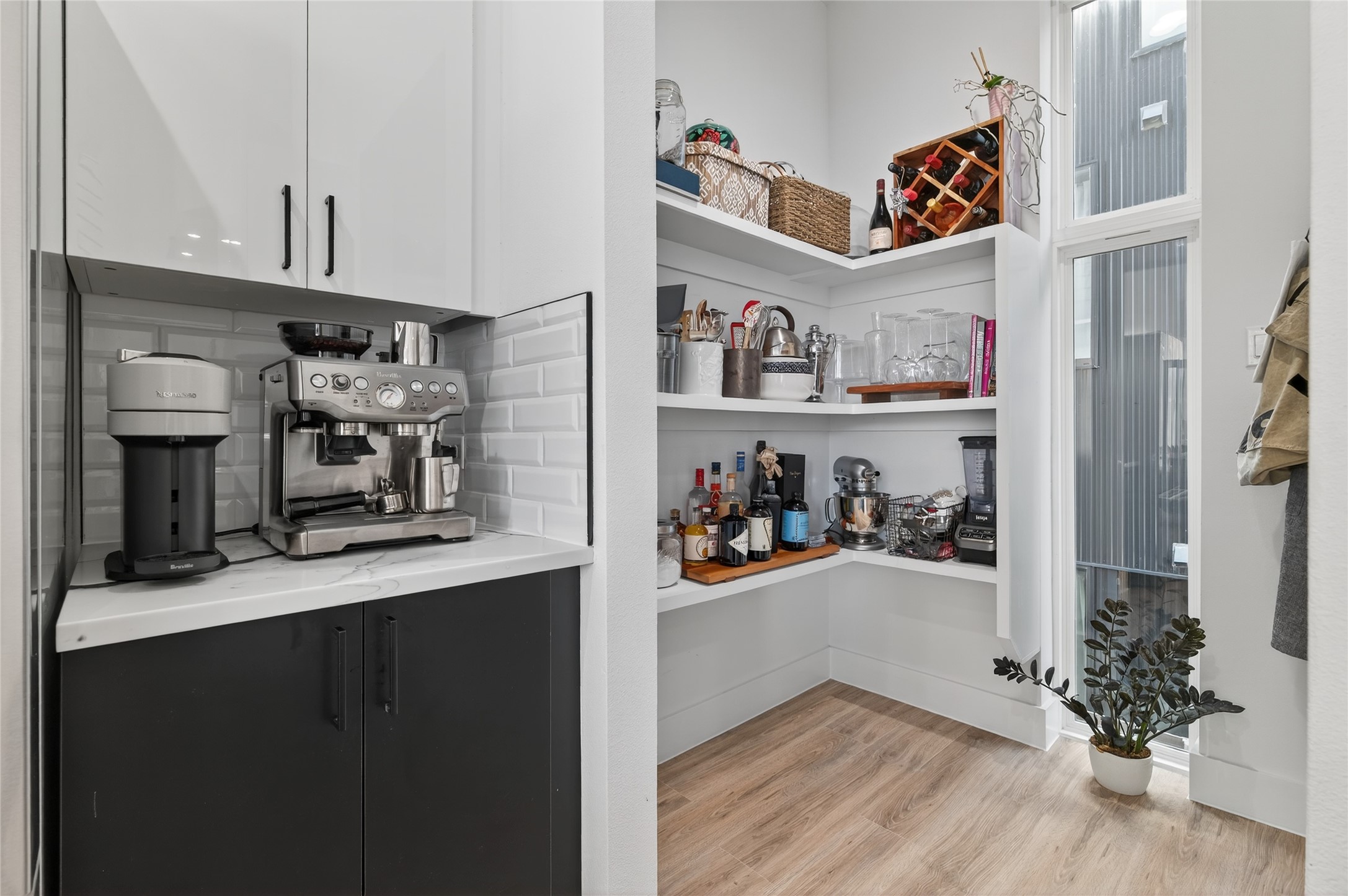 2102 N Prairie Avenue 105