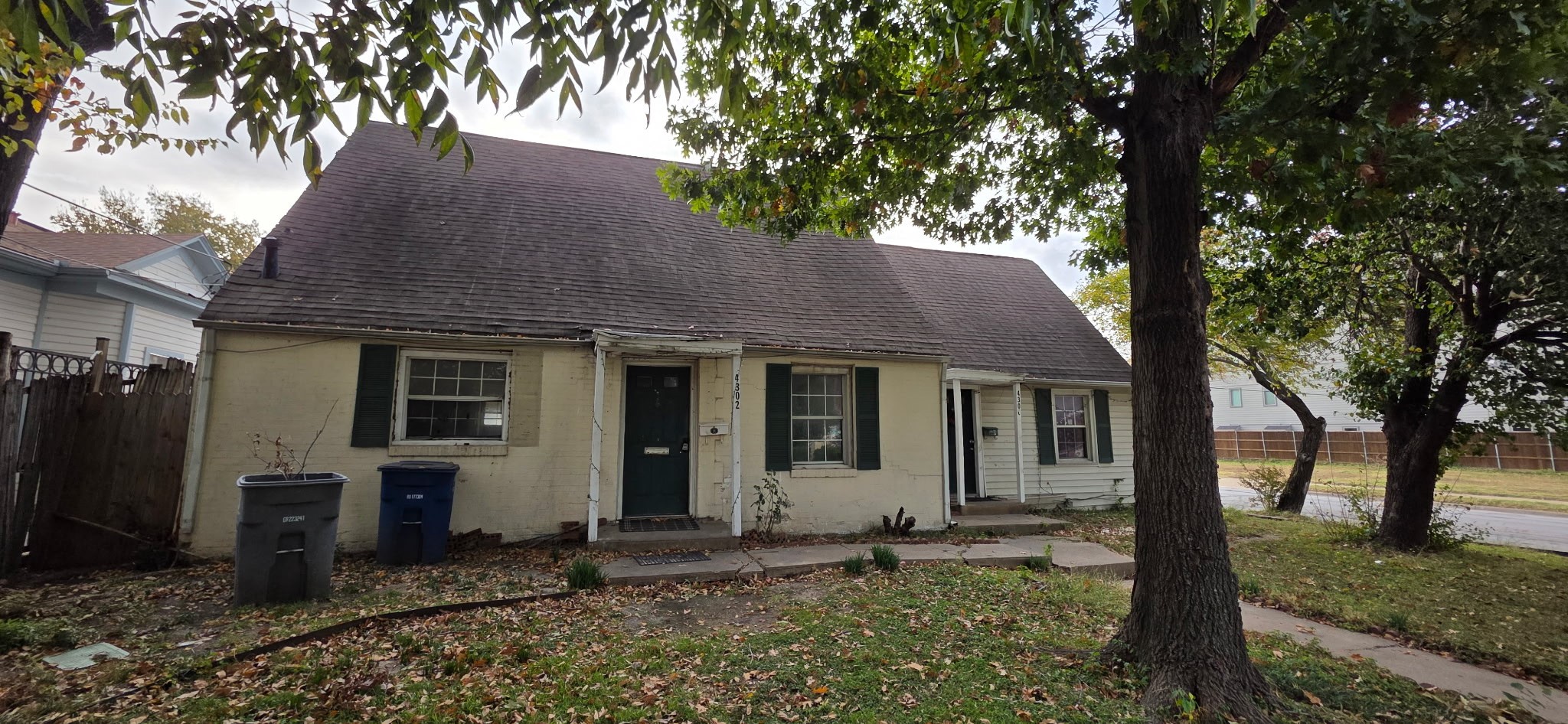 4300 Roseland Avenue