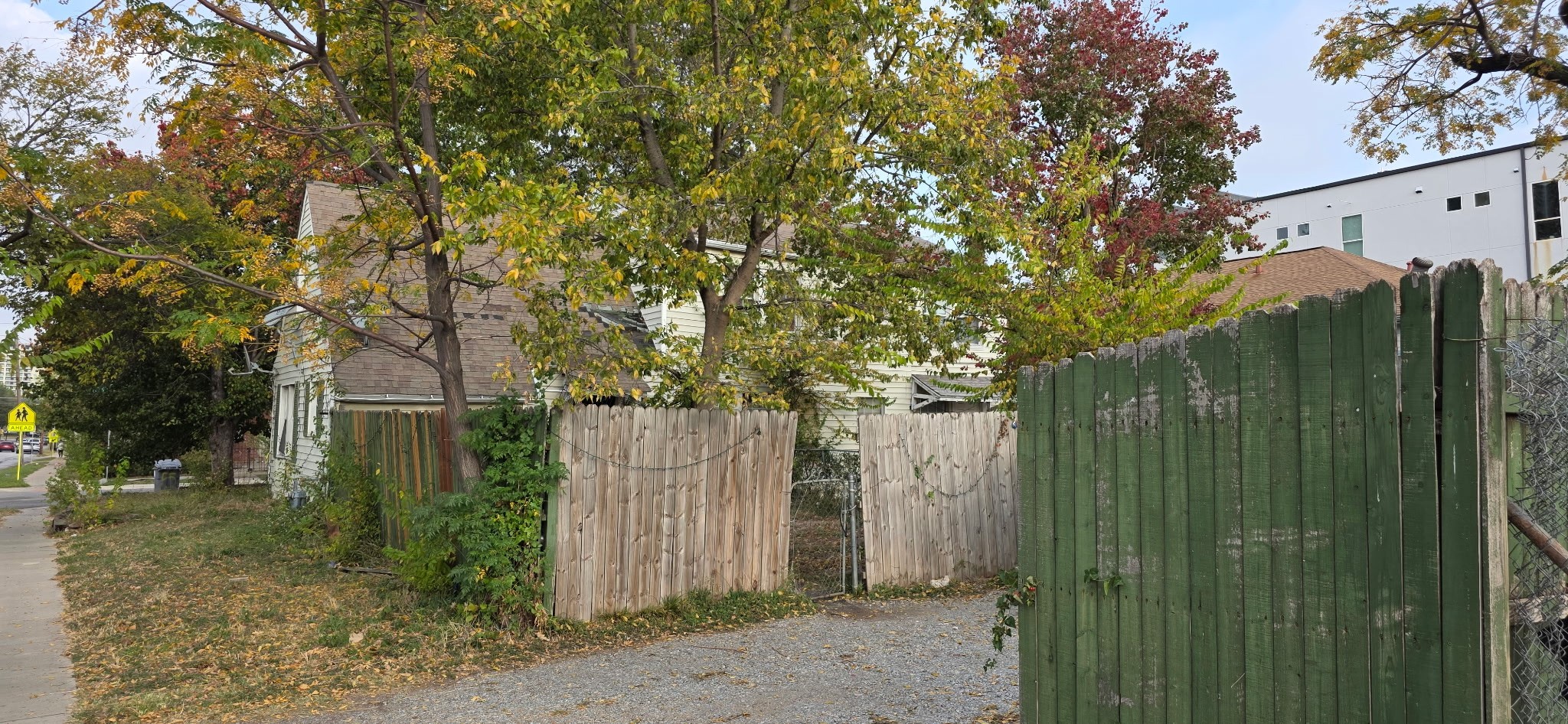 4300 Roseland Avenue