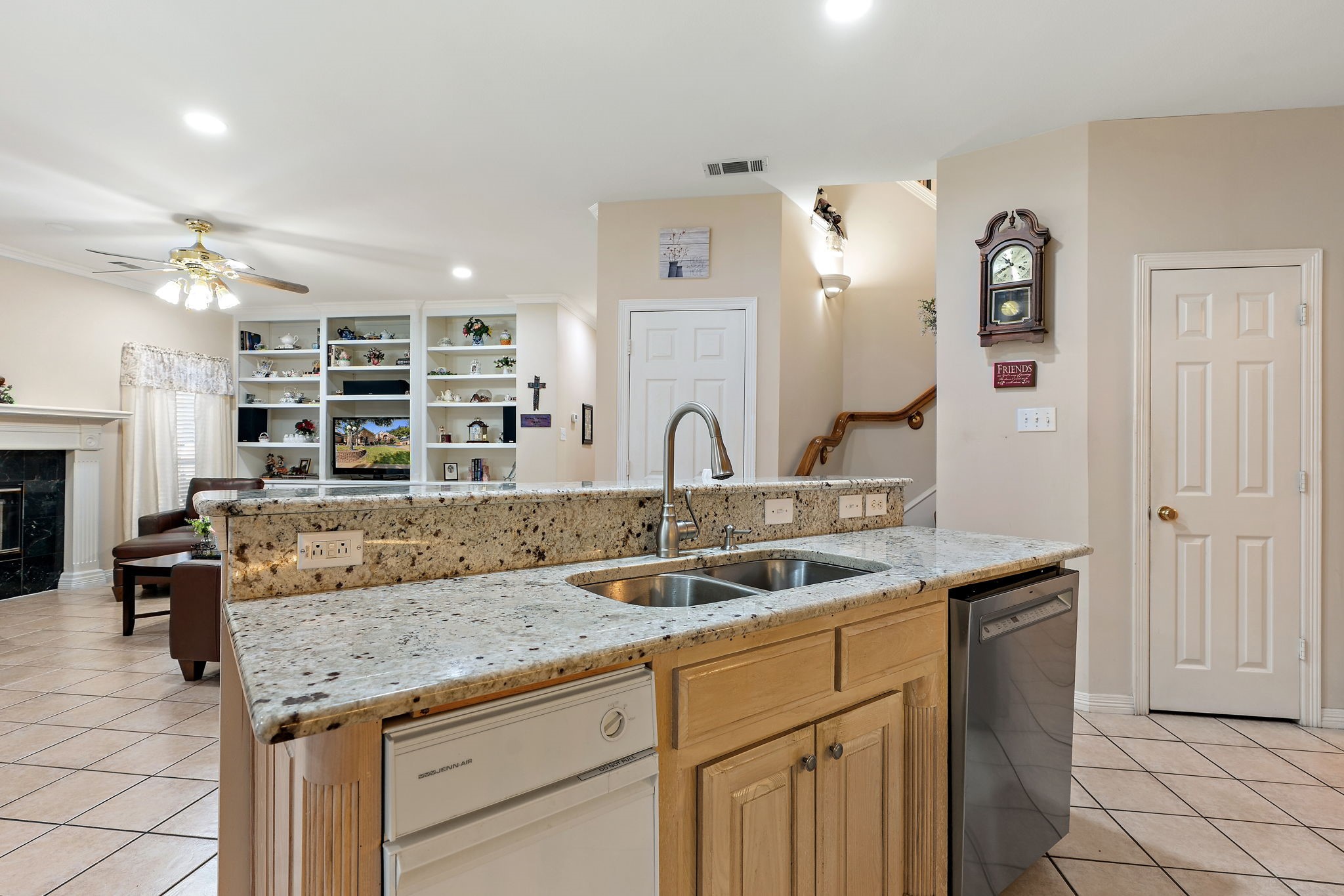 3309 Sir Stewart Circle