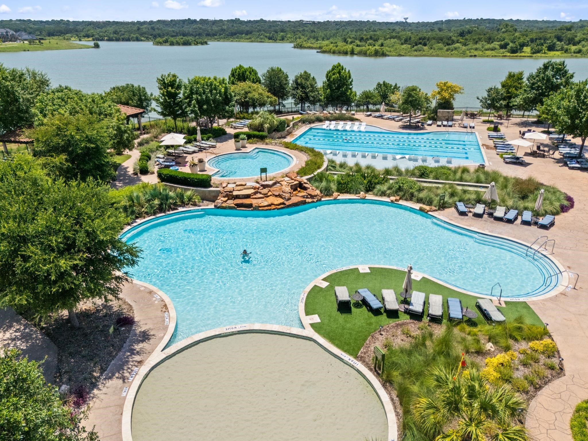 1245 W Harris Hawk Way