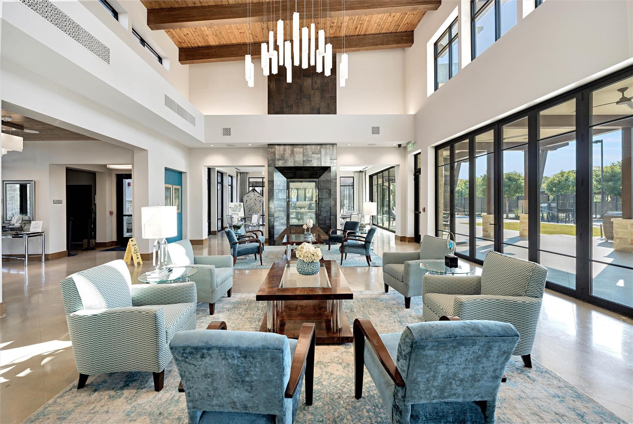 1245 W Harris Hawk Way