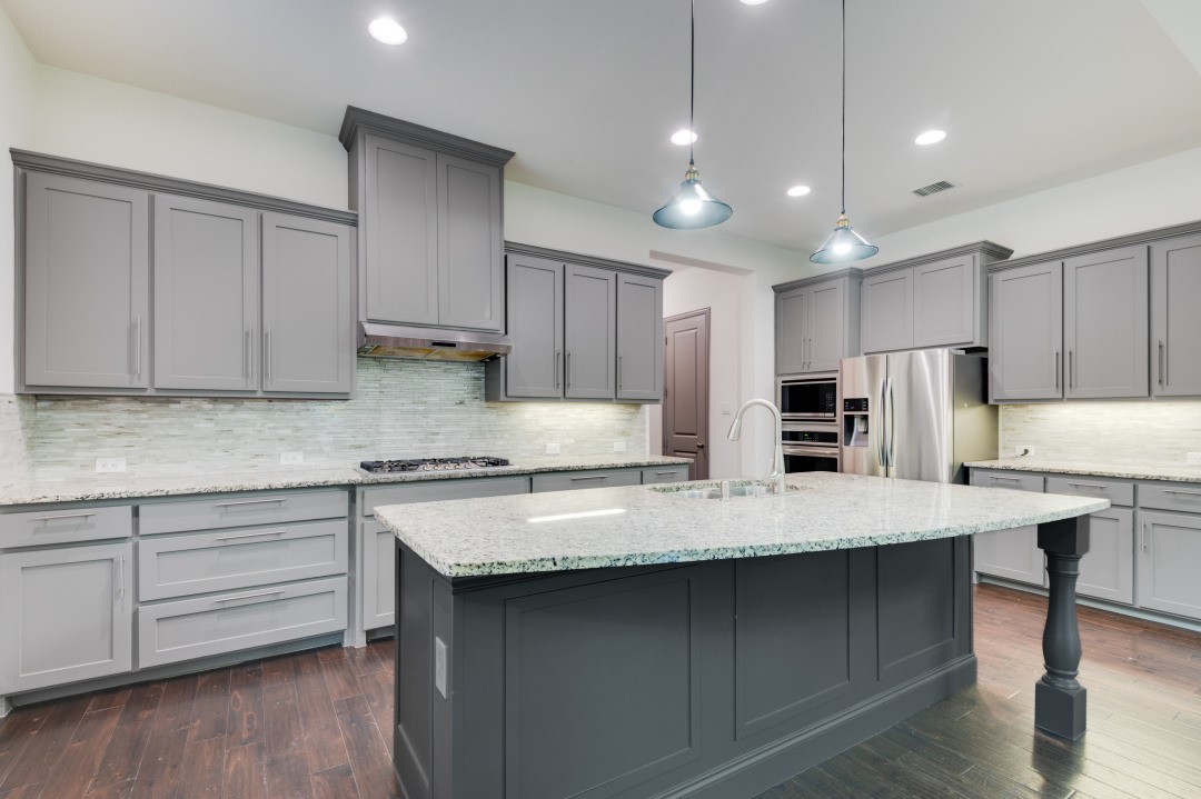 1245 W Harris Hawk Way