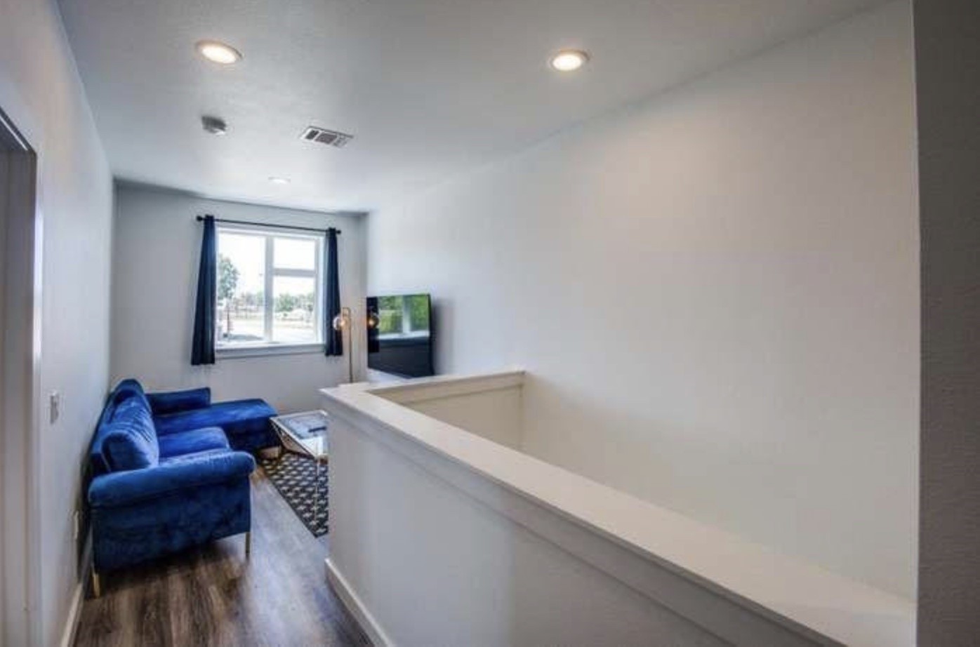 10803 Mandalay Drive