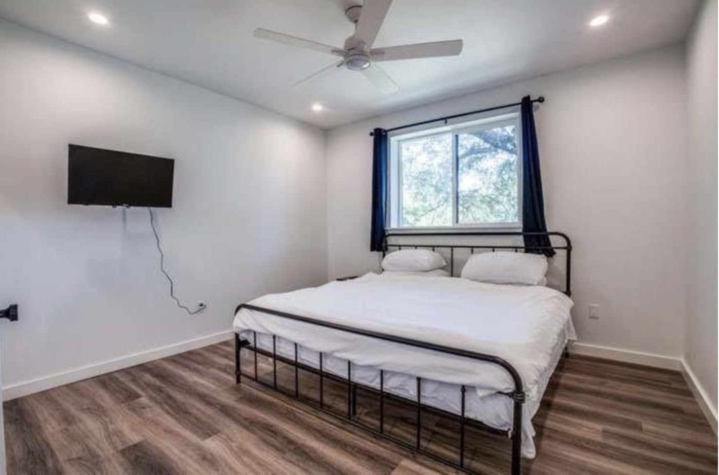 10803 Mandalay Drive