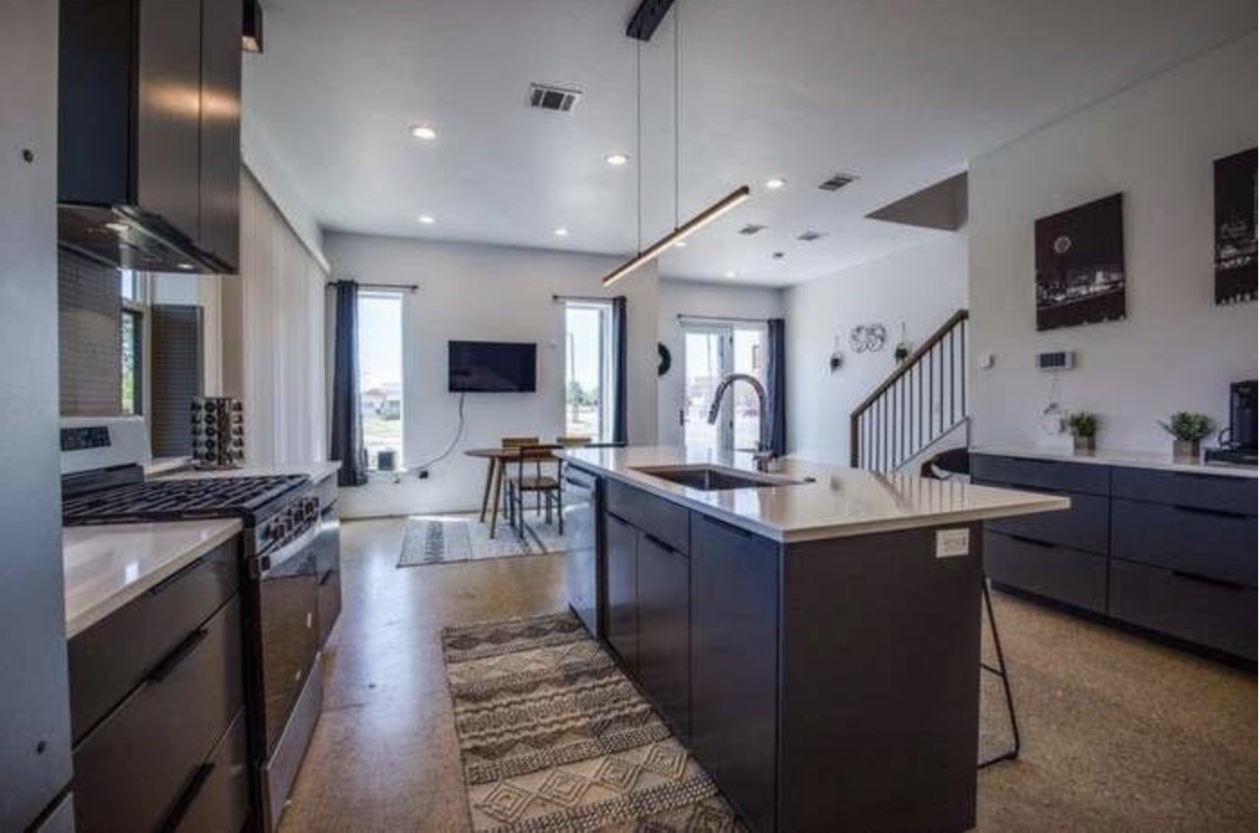 10803 Mandalay Drive