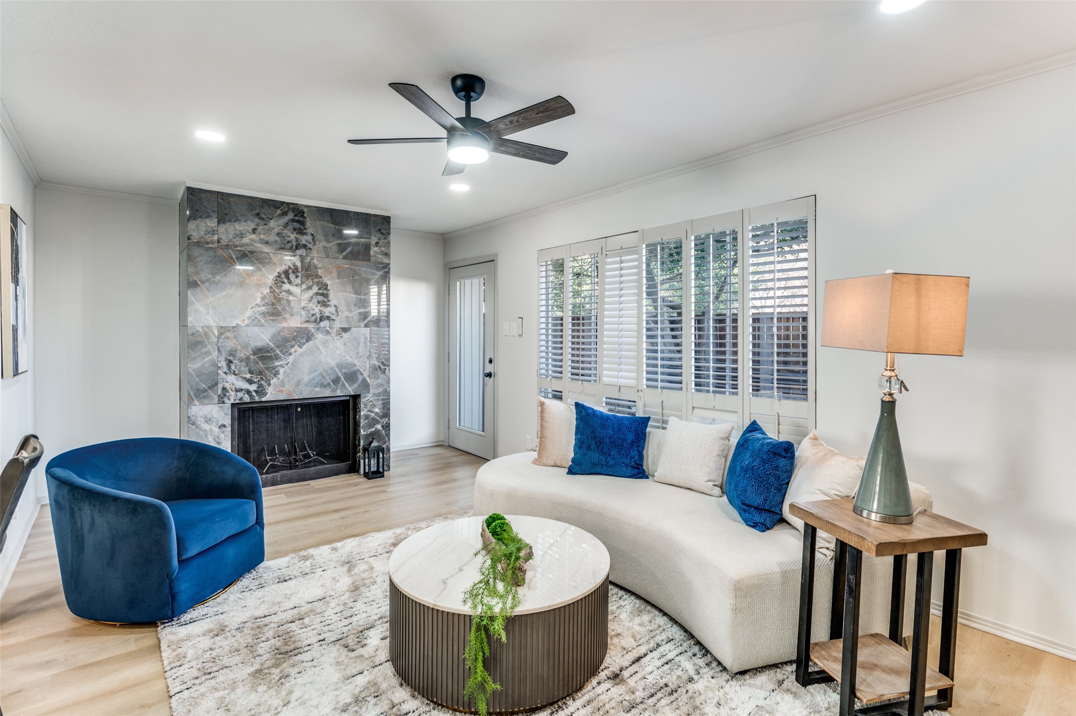 2702 Douglas Avenue 129