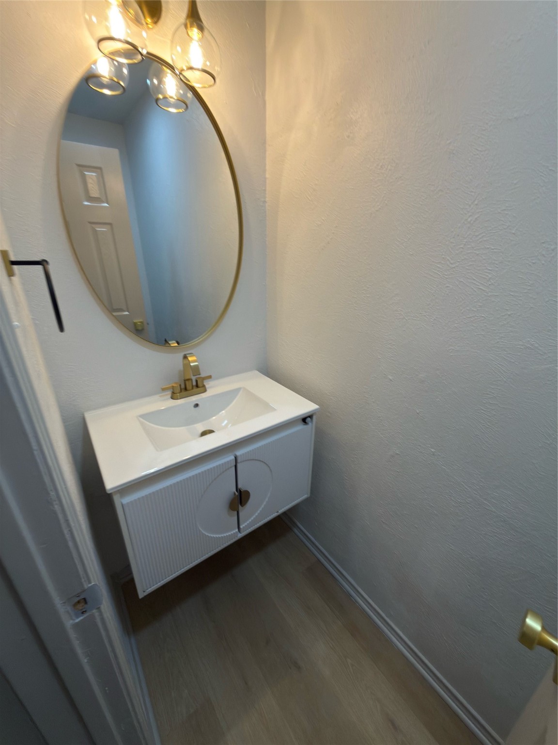 2702 Douglas Avenue 129